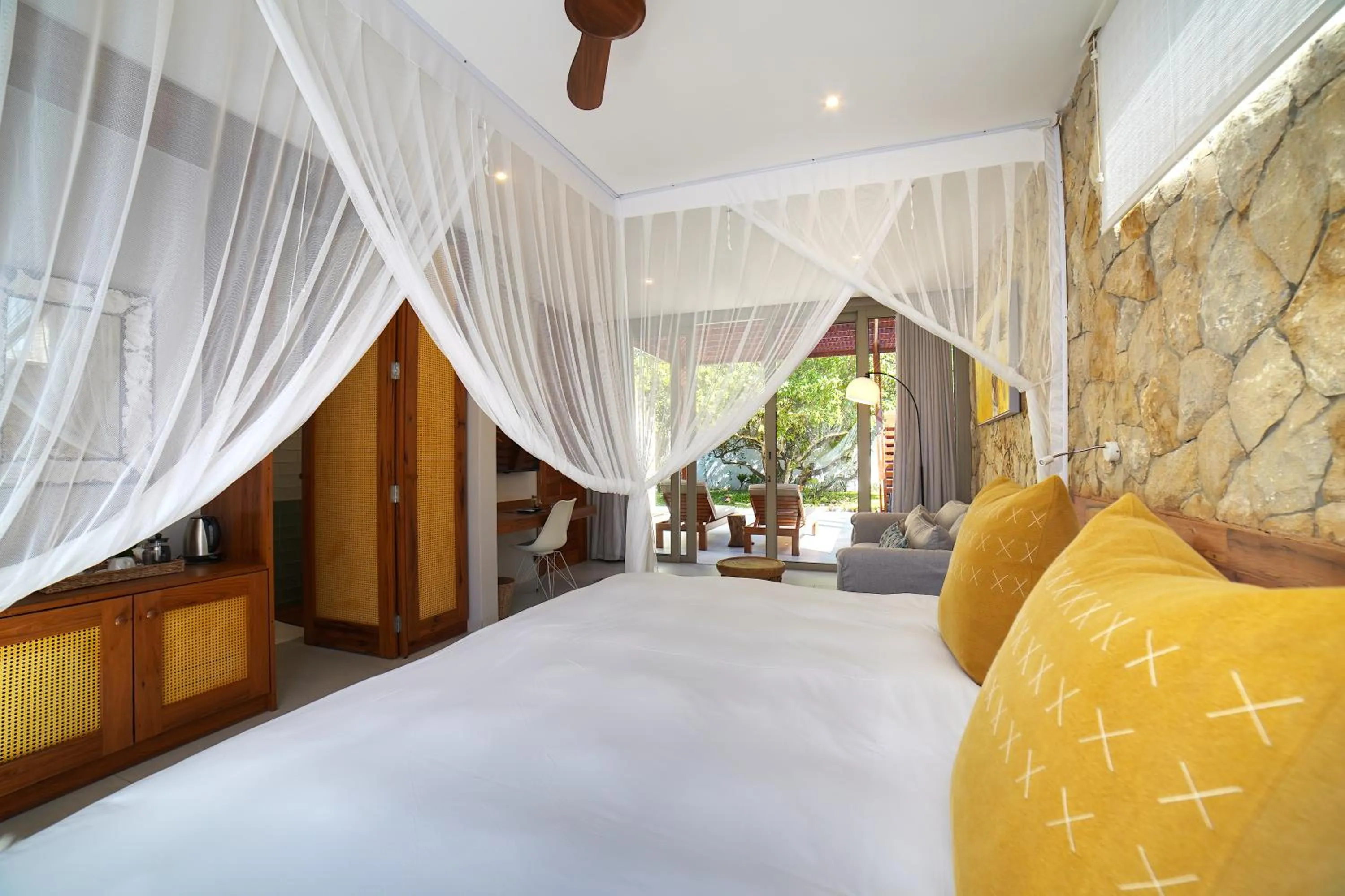 Garden, Bed in Bahia Mar Boutique Hotel