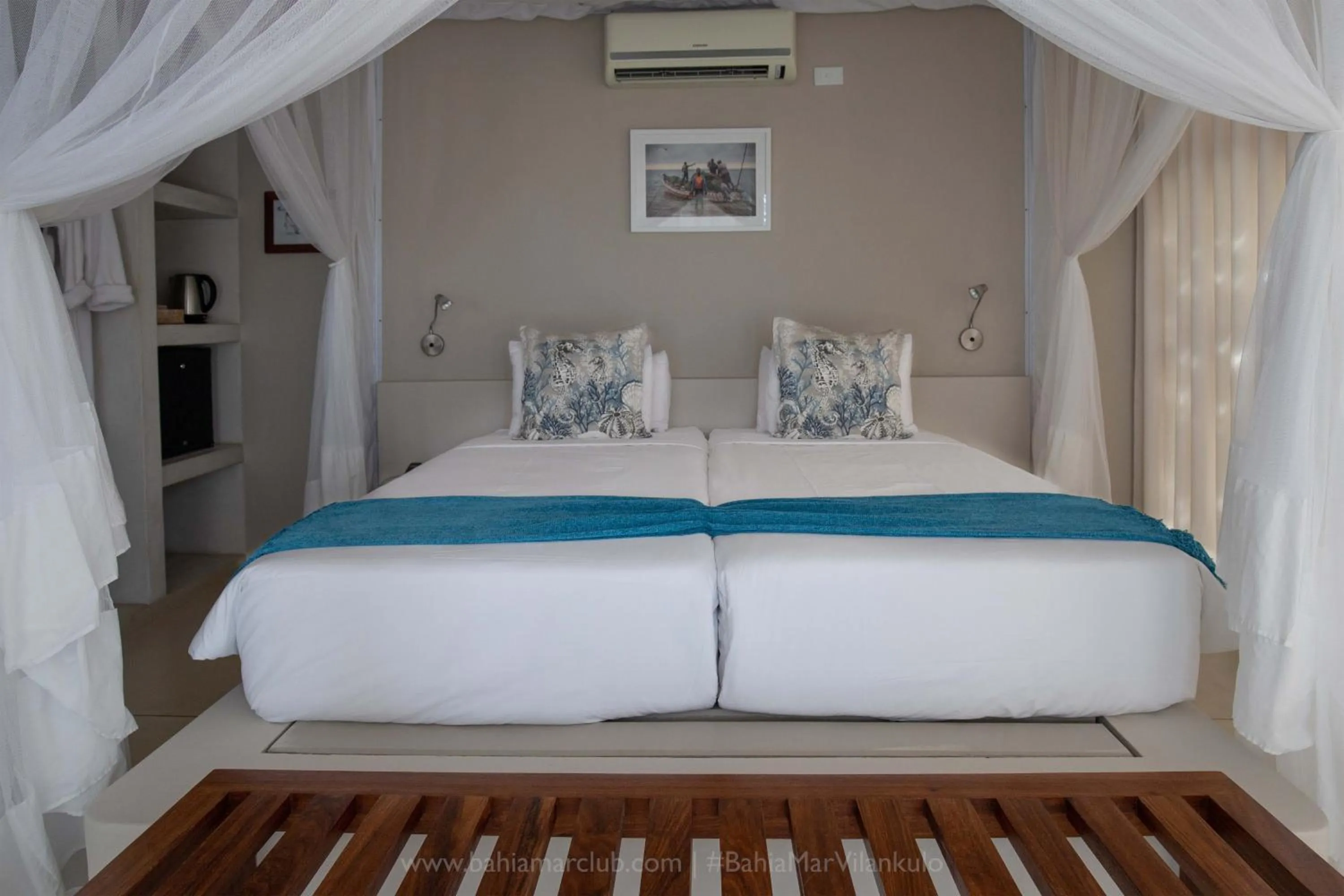 Bed in Bahia Mar Boutique Hotel