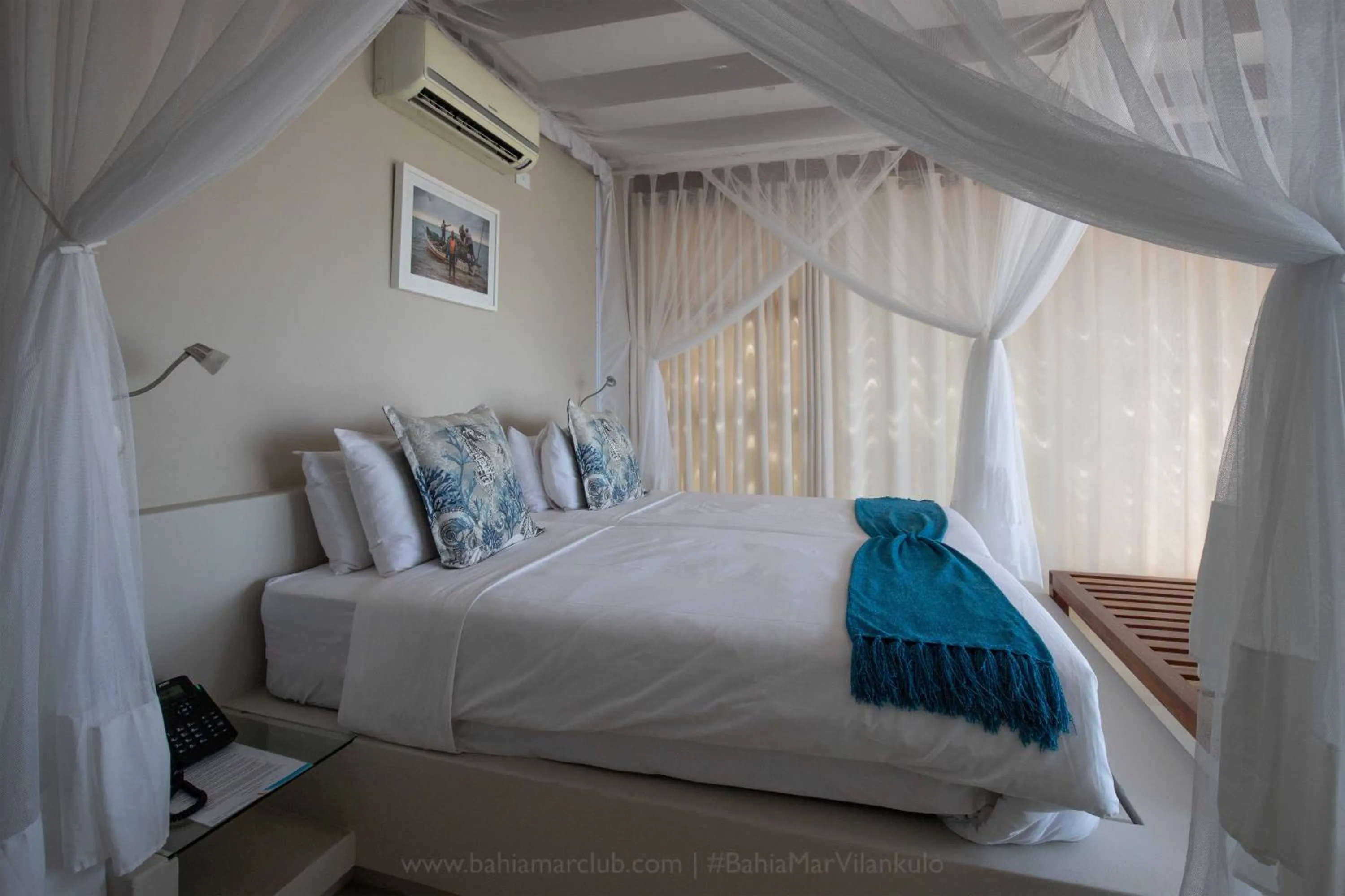 Bed in Bahia Mar Boutique Hotel