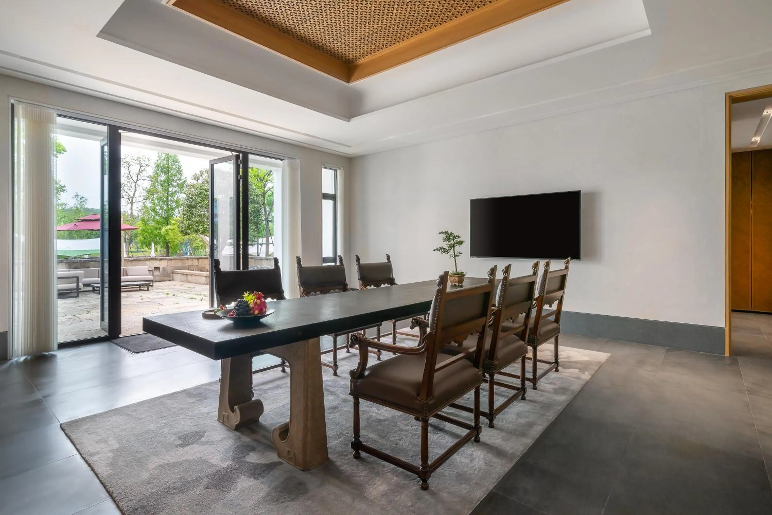 Seating area in POKKEI Hotel Shaoxing