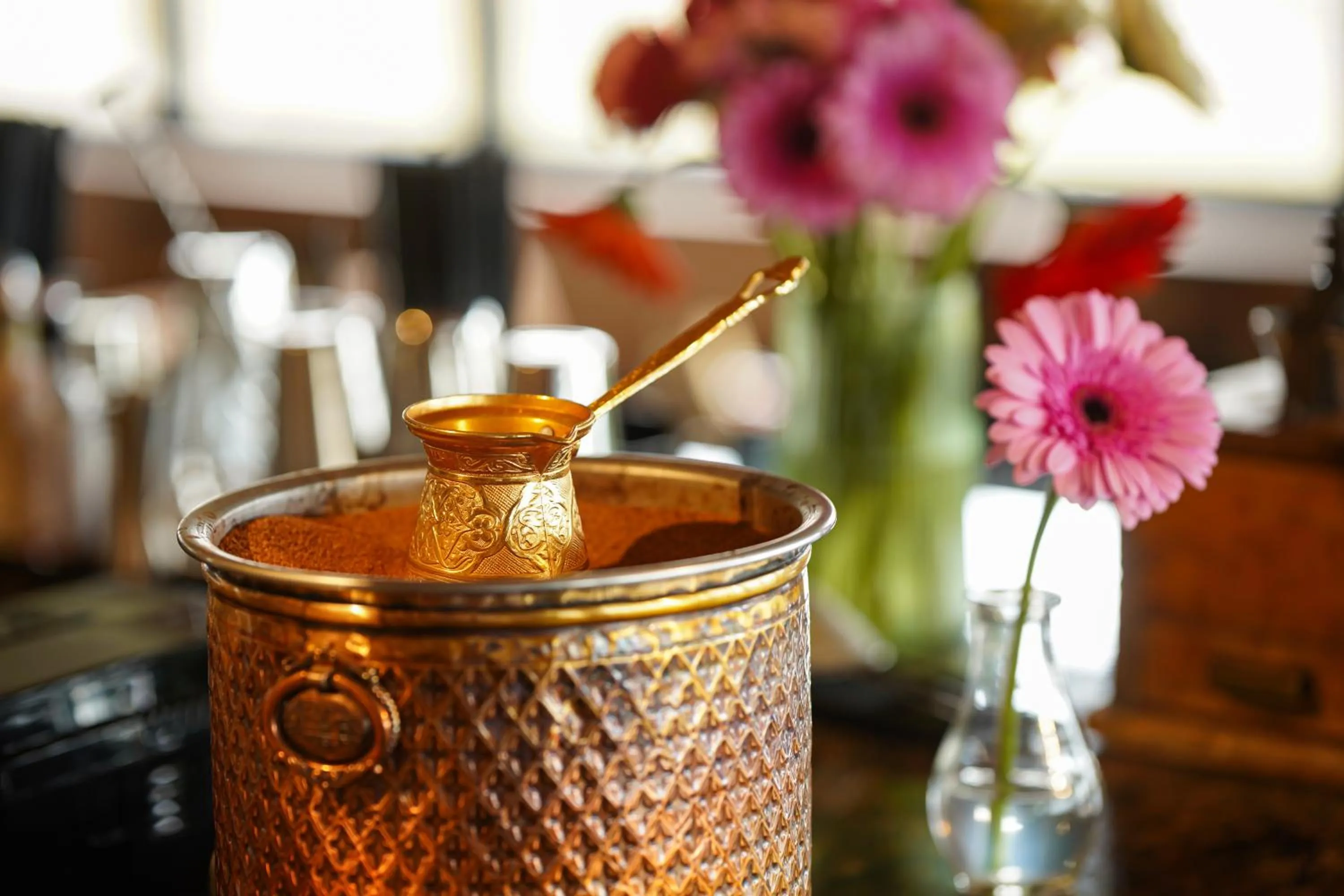 Restaurant/places to eat in Felinger Concept Hotel