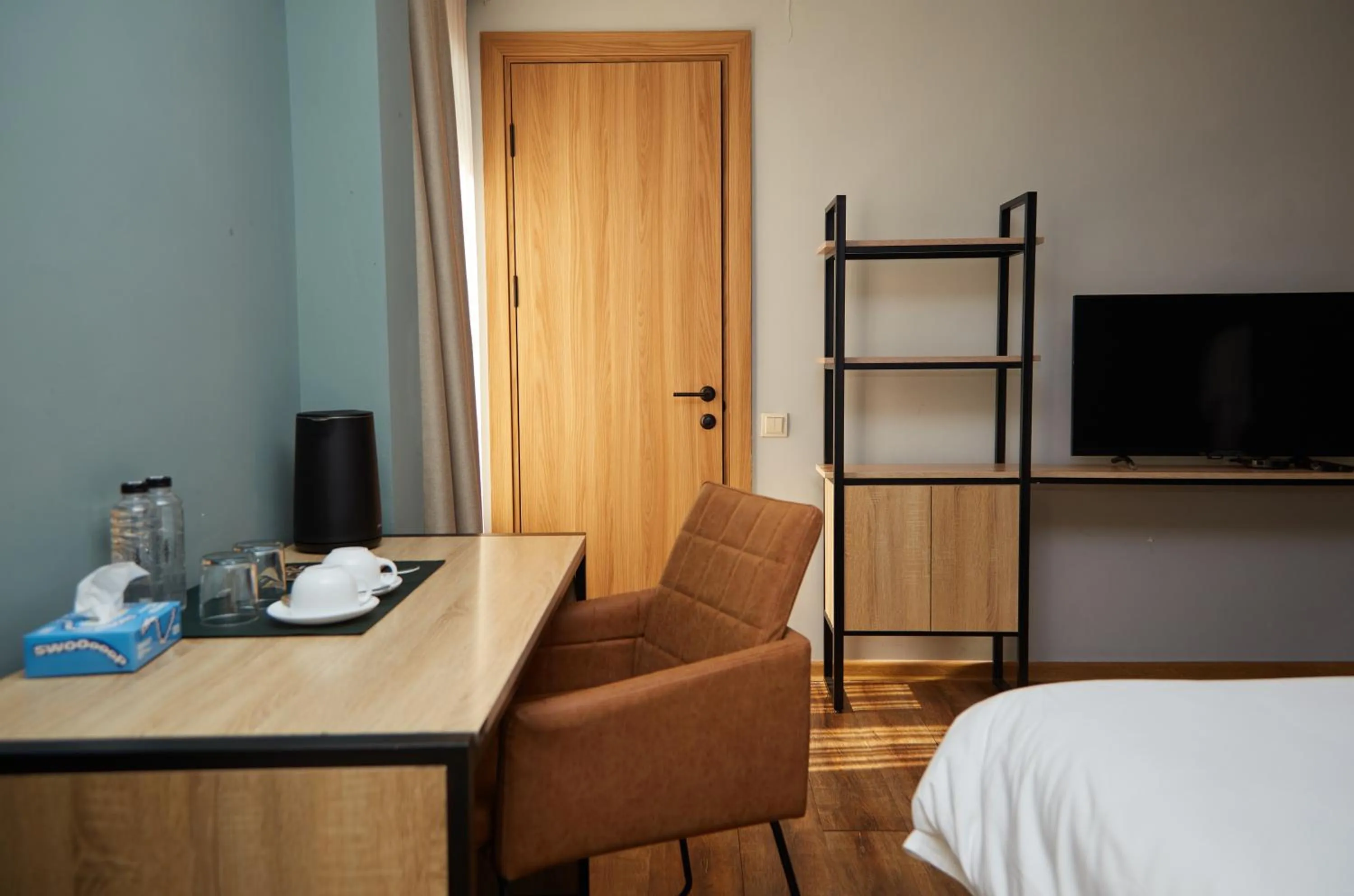 Photo of the whole room, Bed in Felinger Concept Hotel