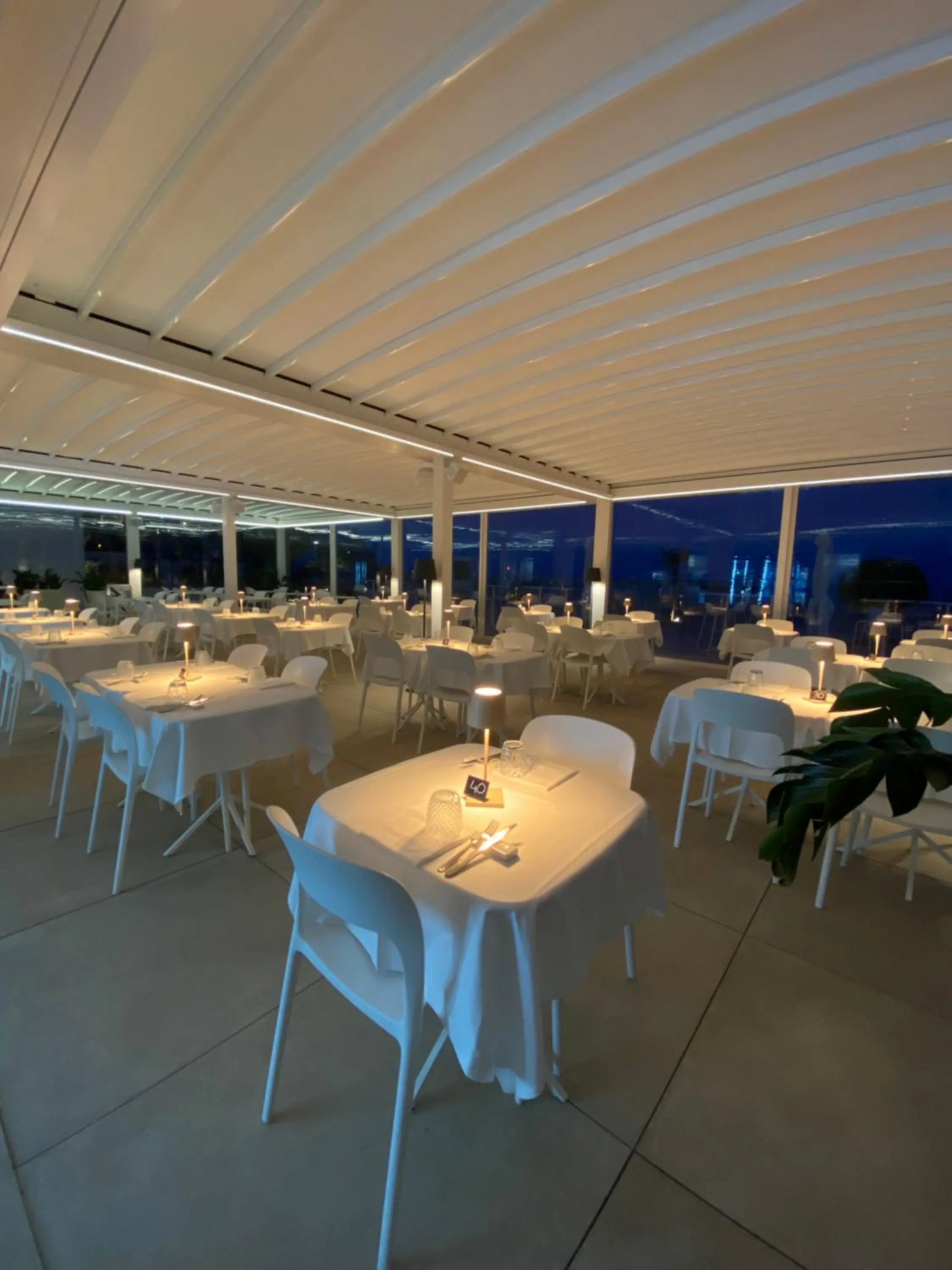 Restaurant/places to eat in Marino1958 RTA