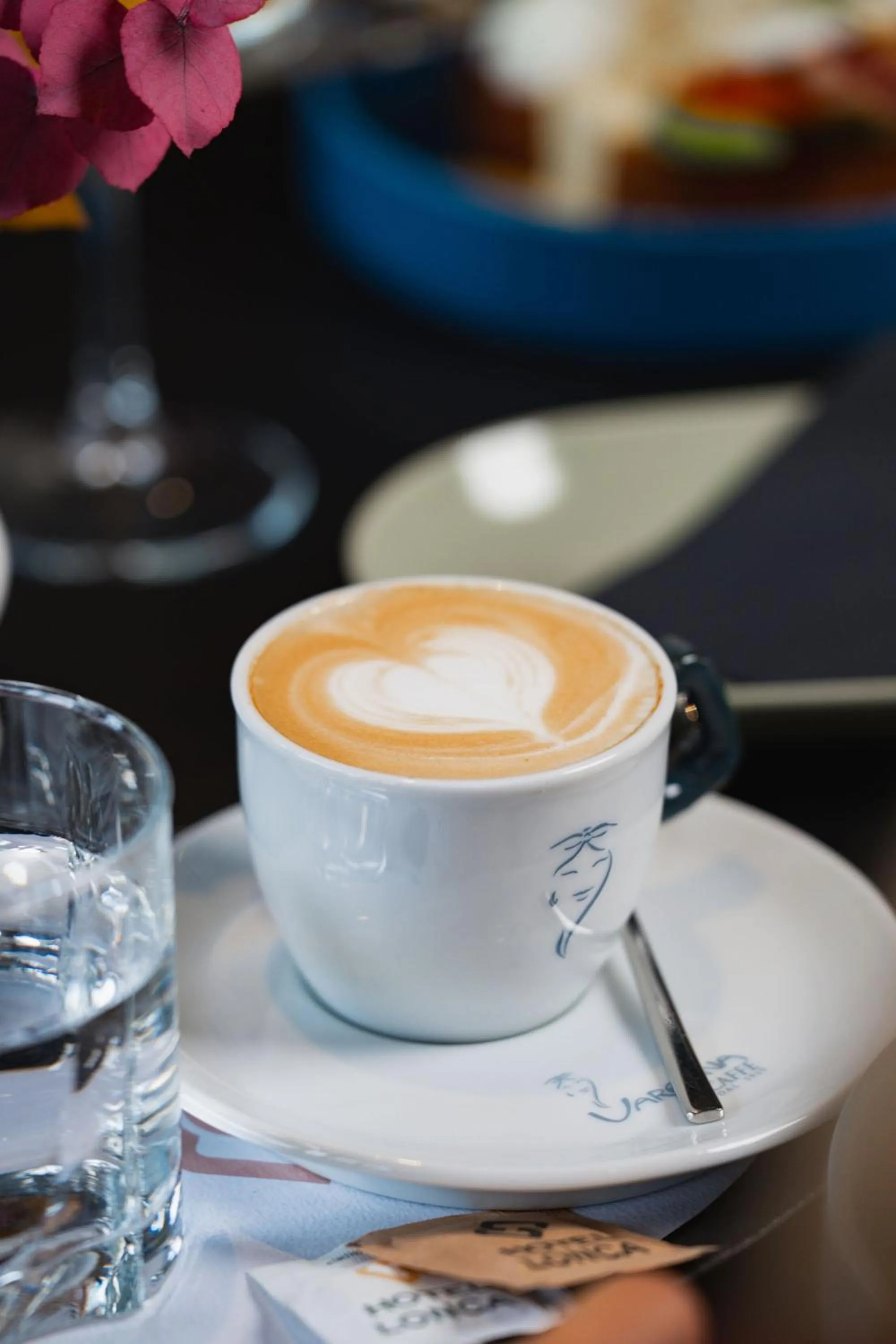 Lounge or bar in Hotel Lonca