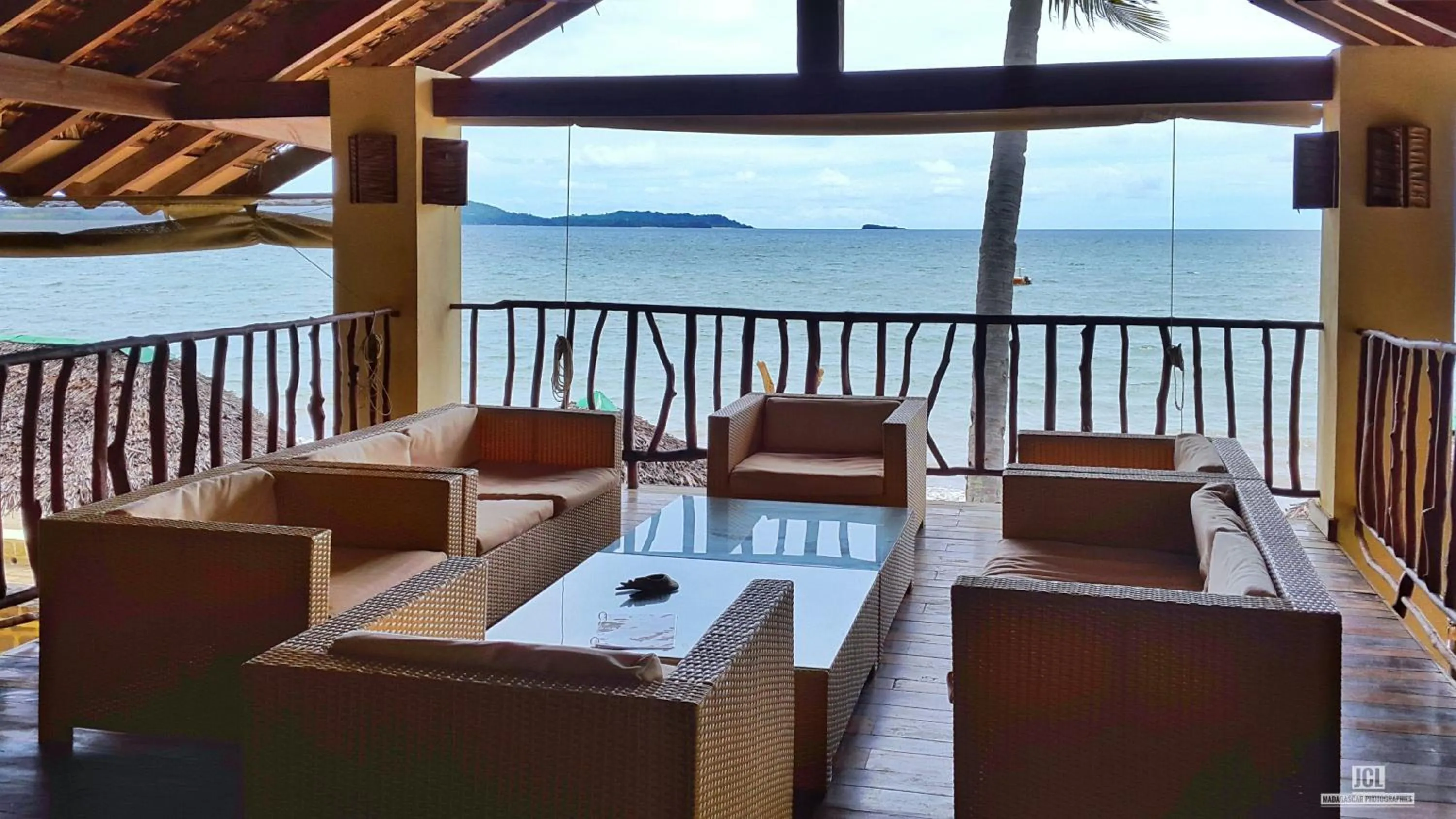 Lounge or bar in Anjiamarango Beach Resort