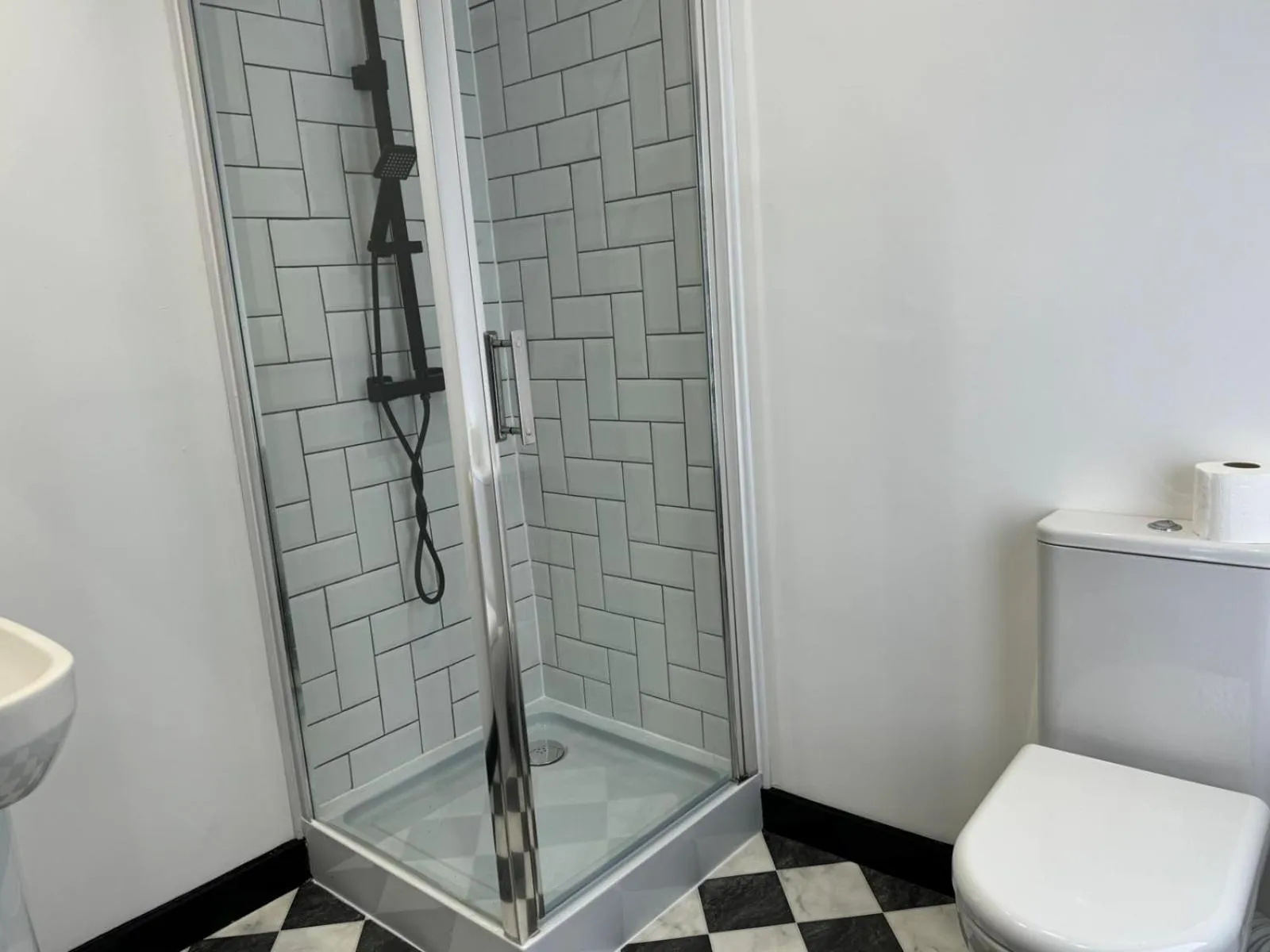 Bathroom in OYO The Avenue