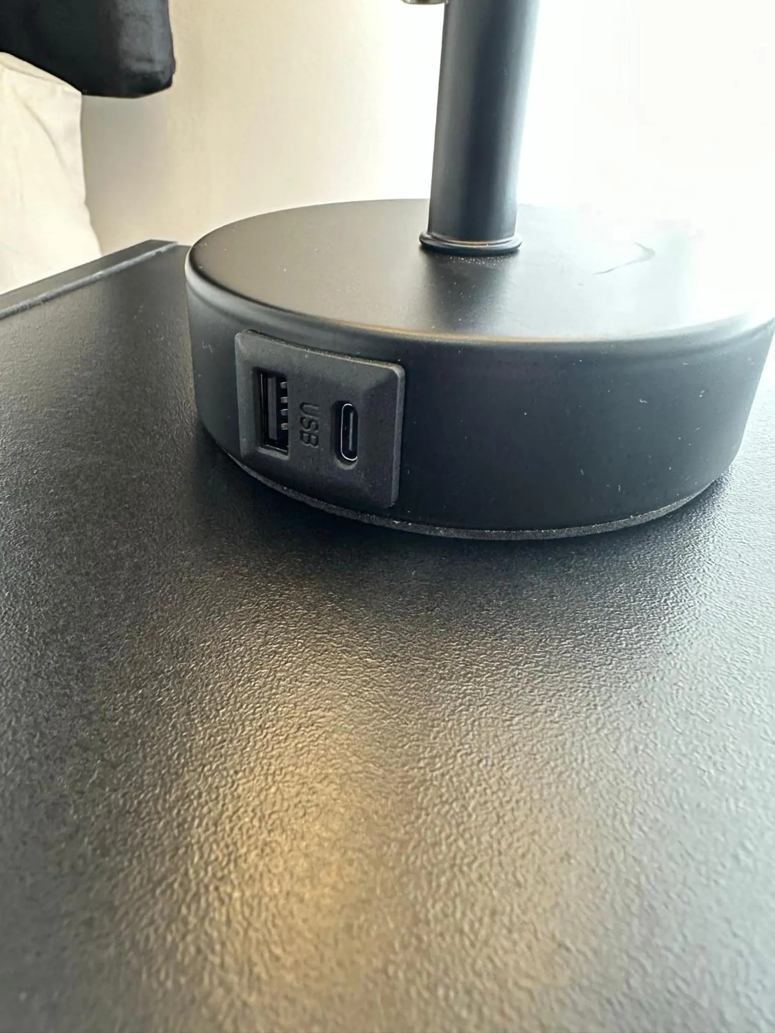 Bedroom in OYO The Avenue