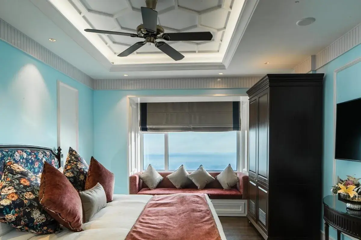 Bed in Royal Orchid Fort Resort Mussoorie Bed in Royal Orchid Fort Resort Mussoorie