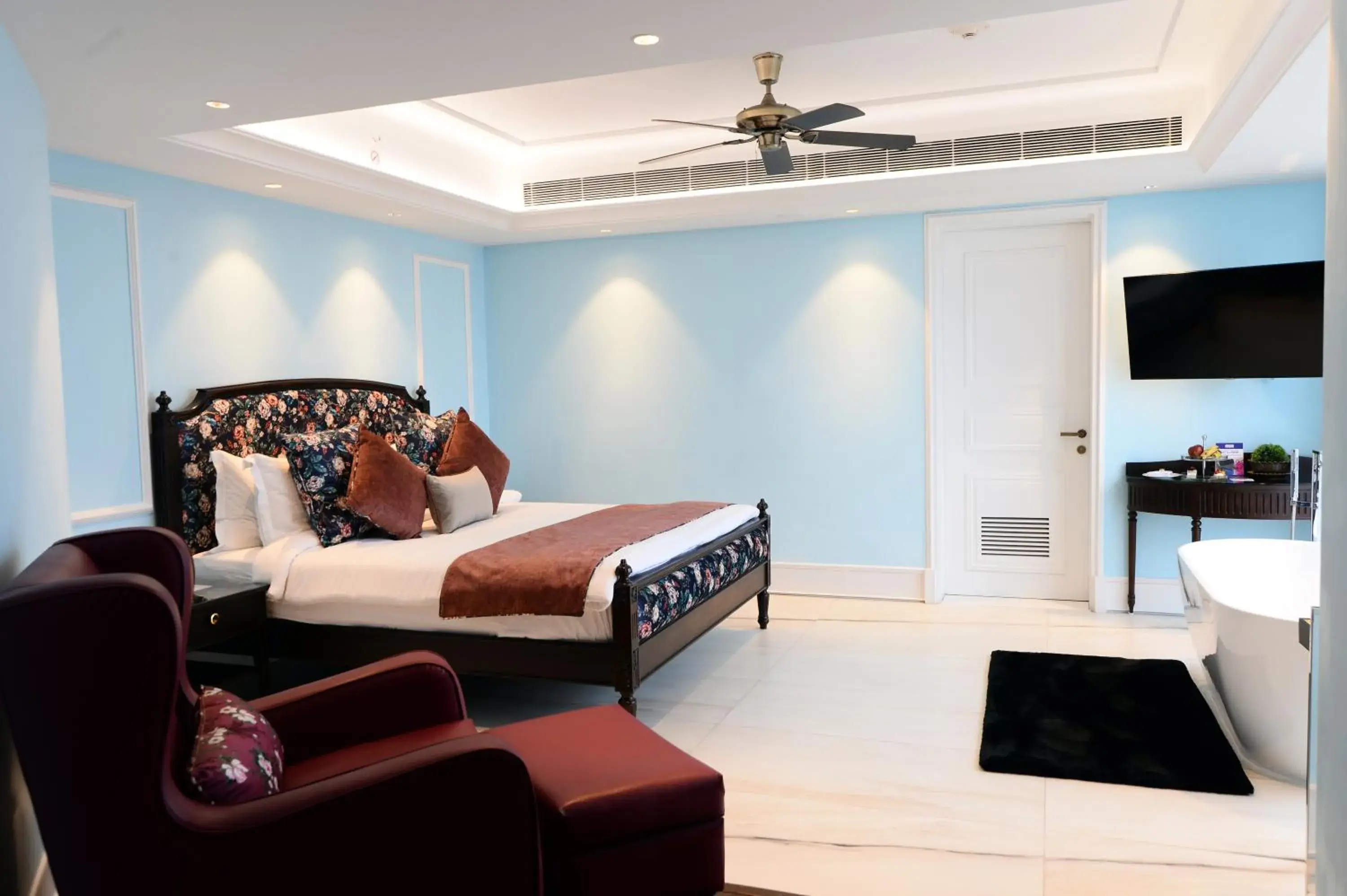 Bed in Royal Orchid Fort Resort Mussoorie Bed in Royal Orchid Fort Resort Mussoorie