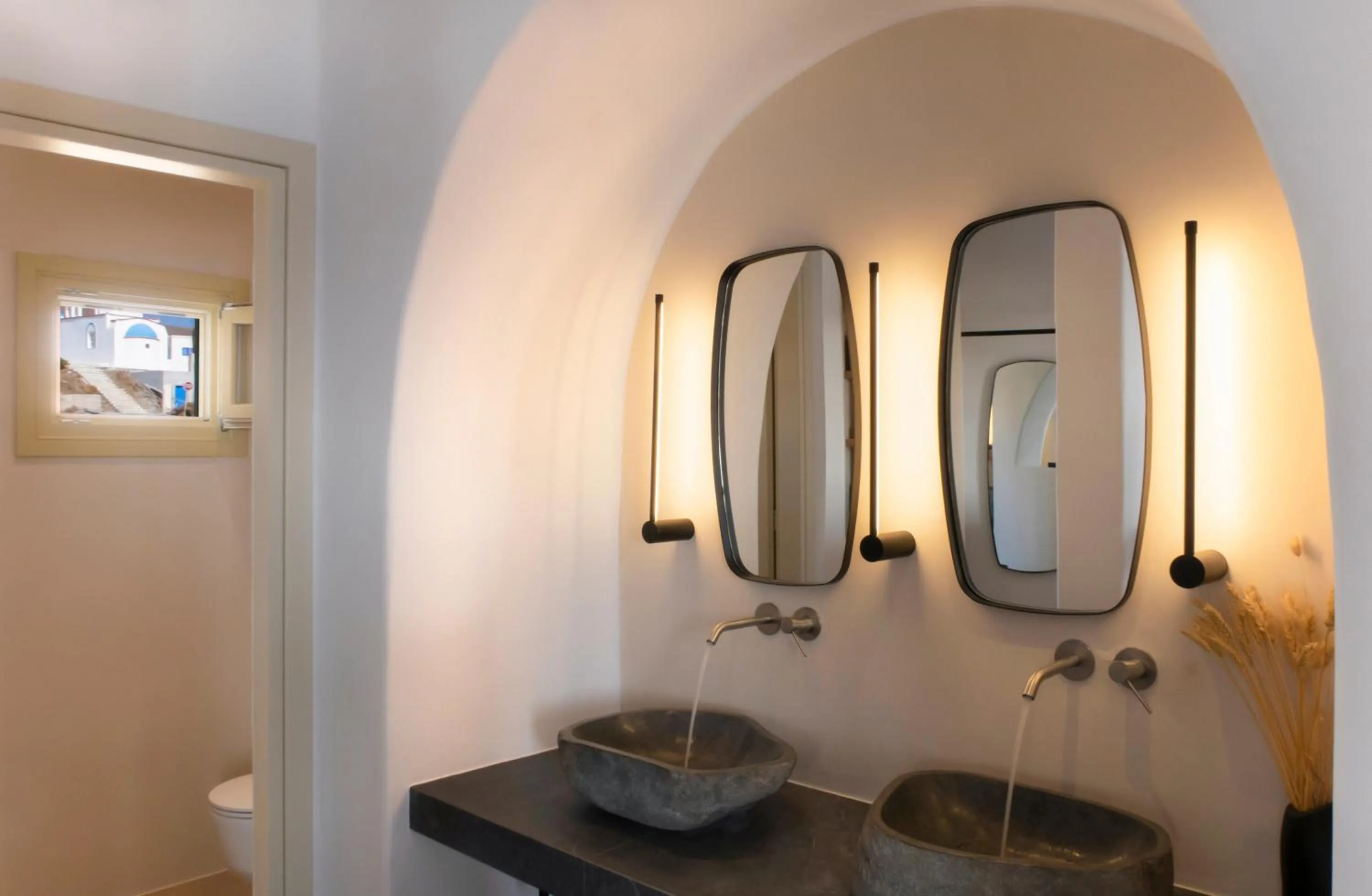 Anassa Boutique Hotel