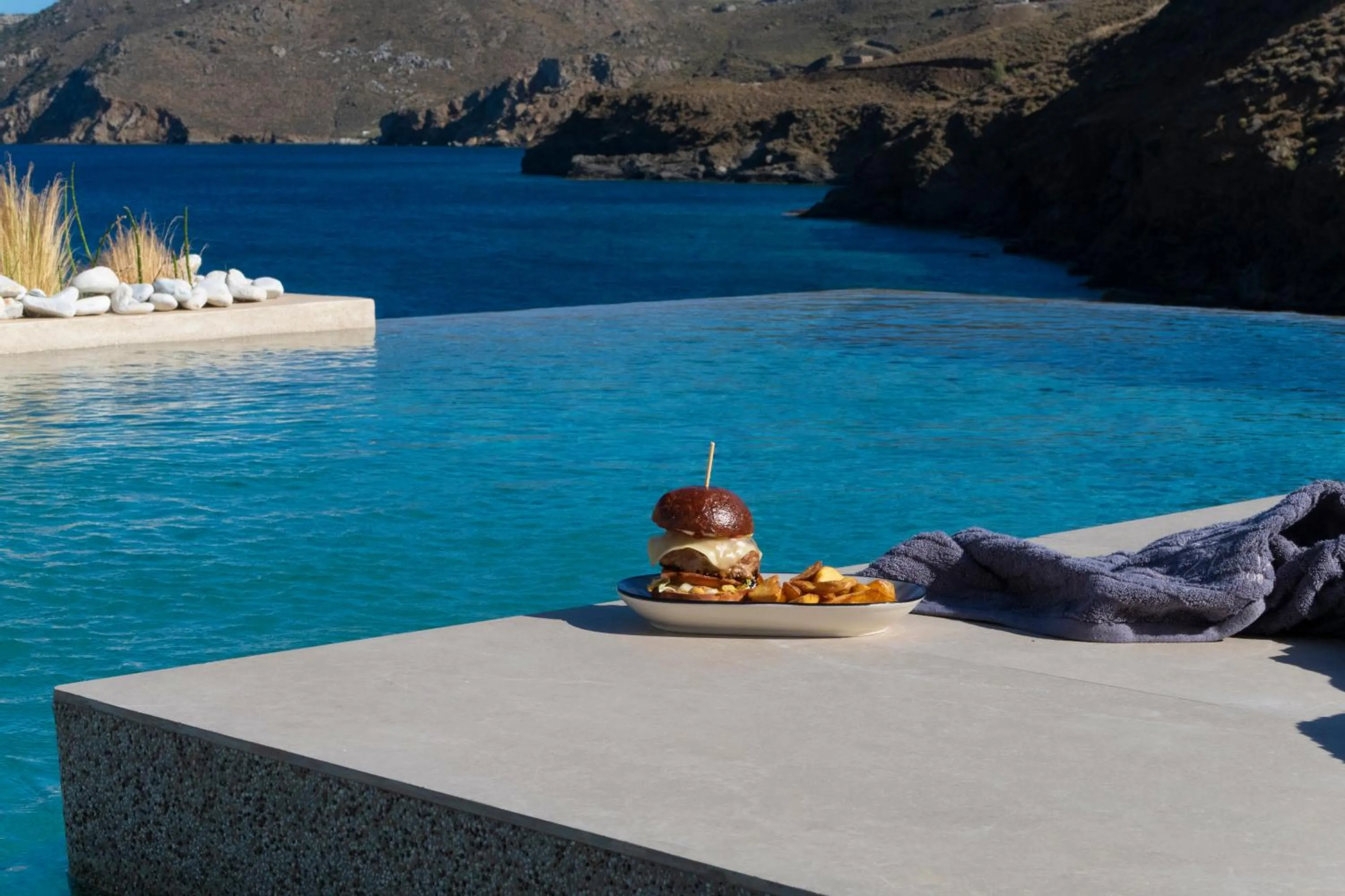 Restaurant/places to eat in Anassa Boutique Hotel