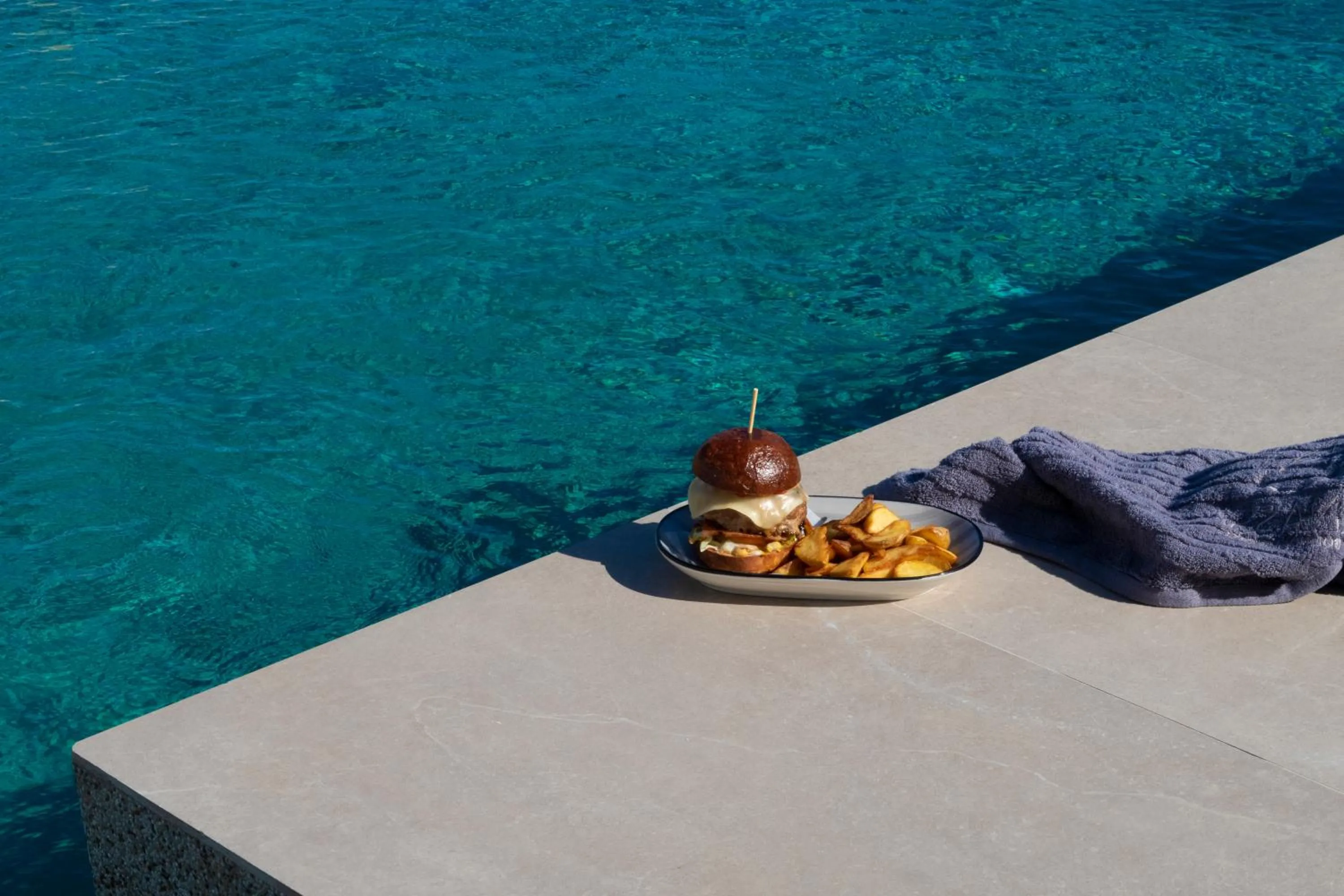 Restaurant/places to eat in Anassa Boutique Hotel