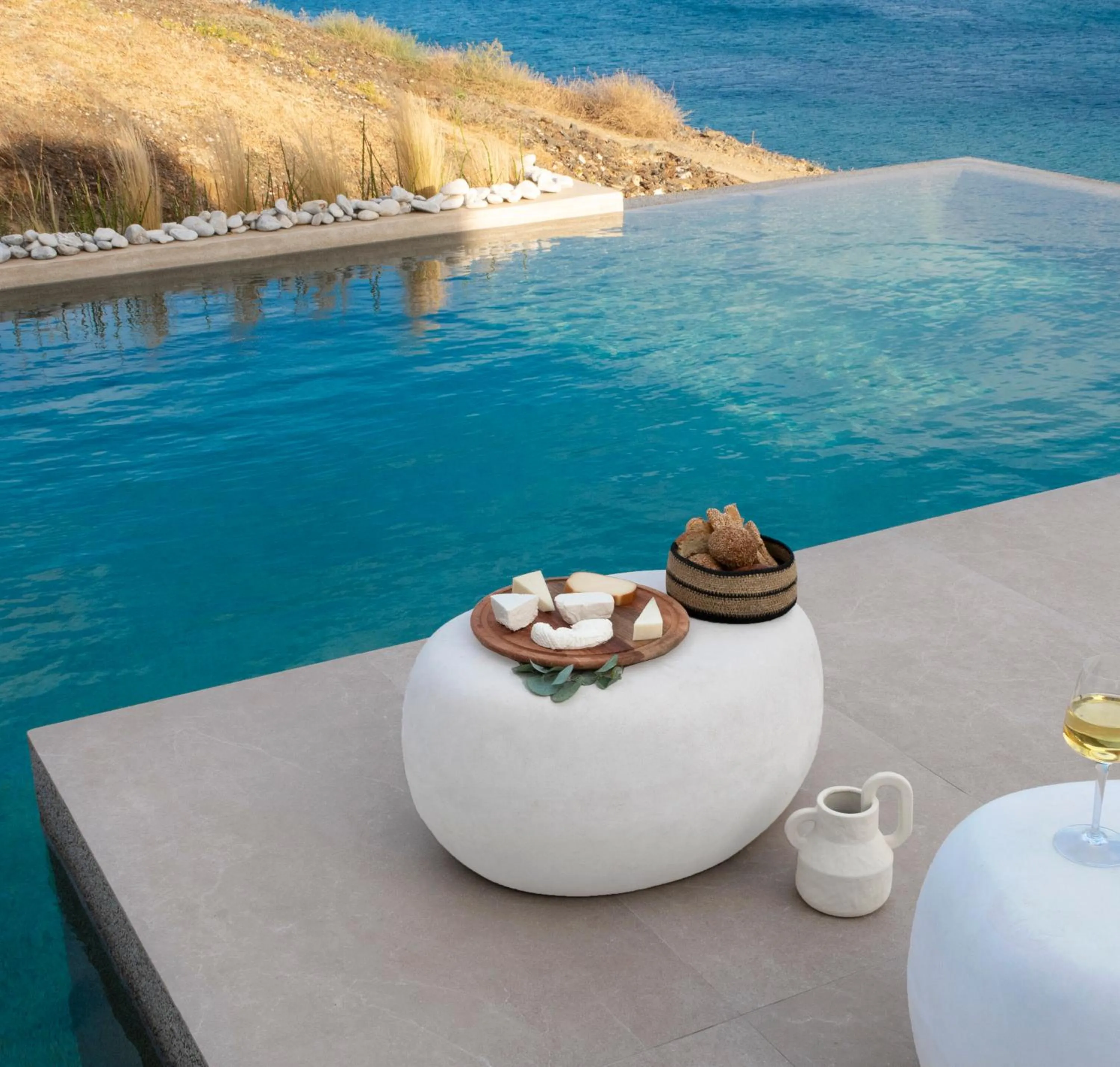 Restaurant/places to eat in Anassa Boutique Hotel