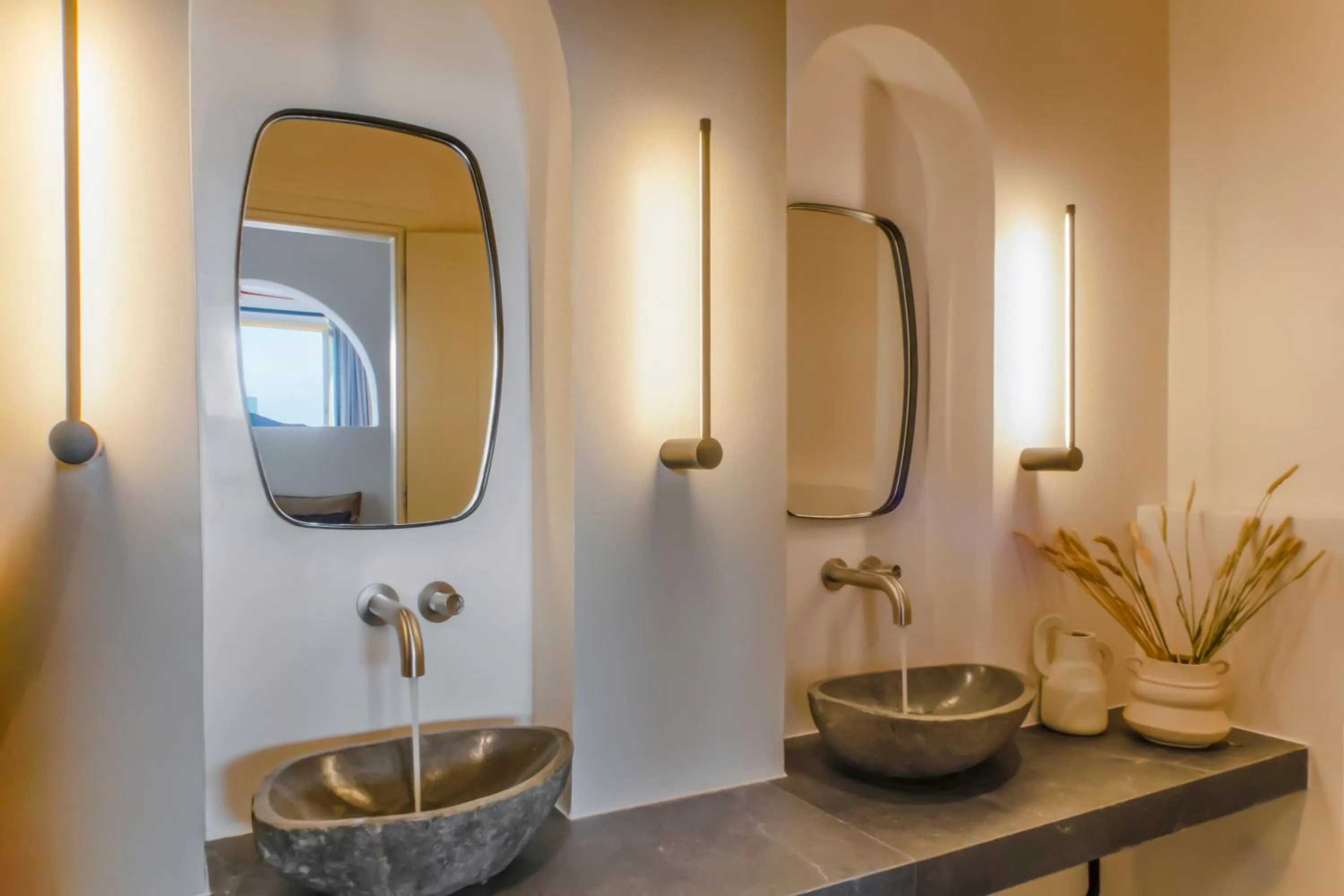 Anassa Boutique Hotel