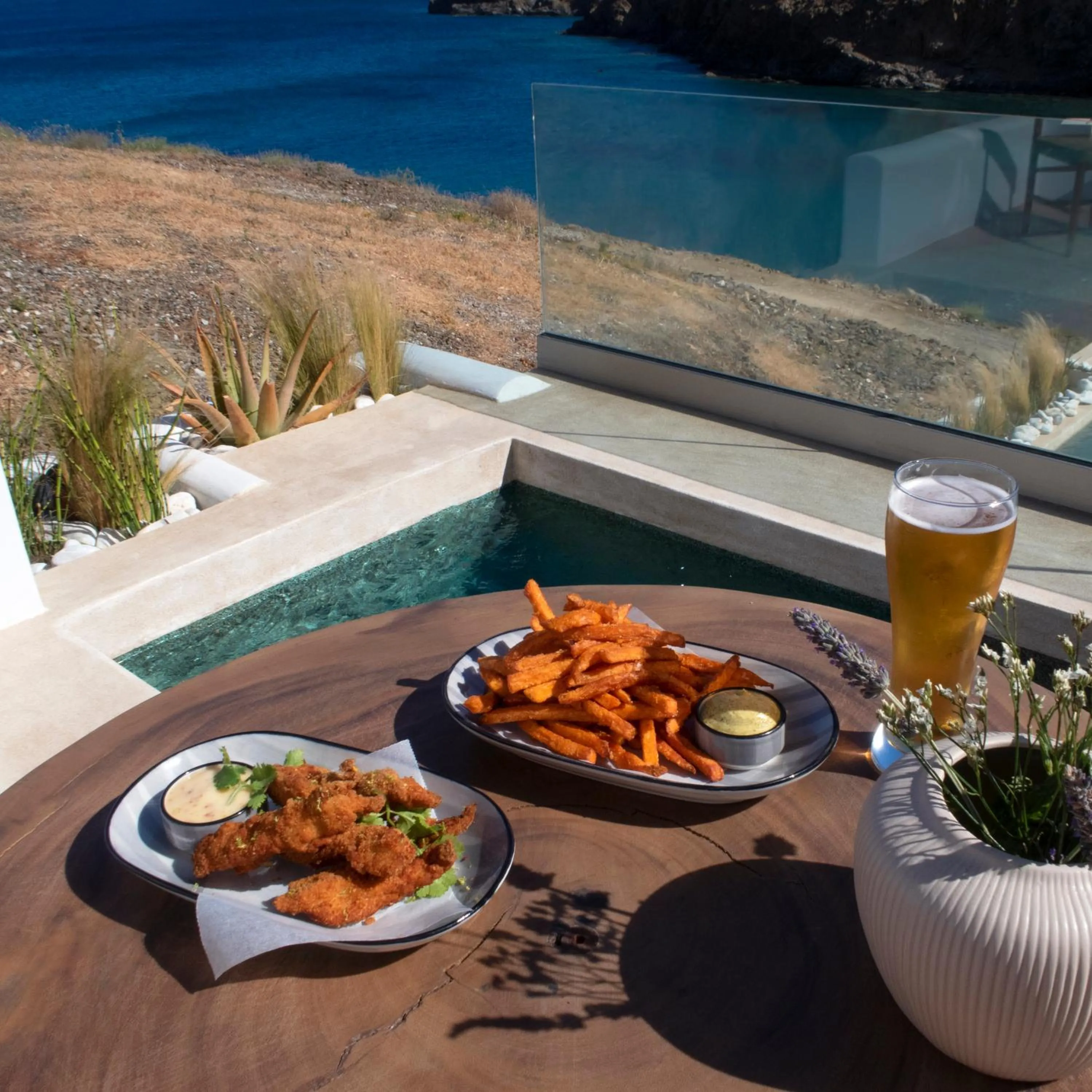 Restaurant/places to eat in Anassa Boutique Hotel