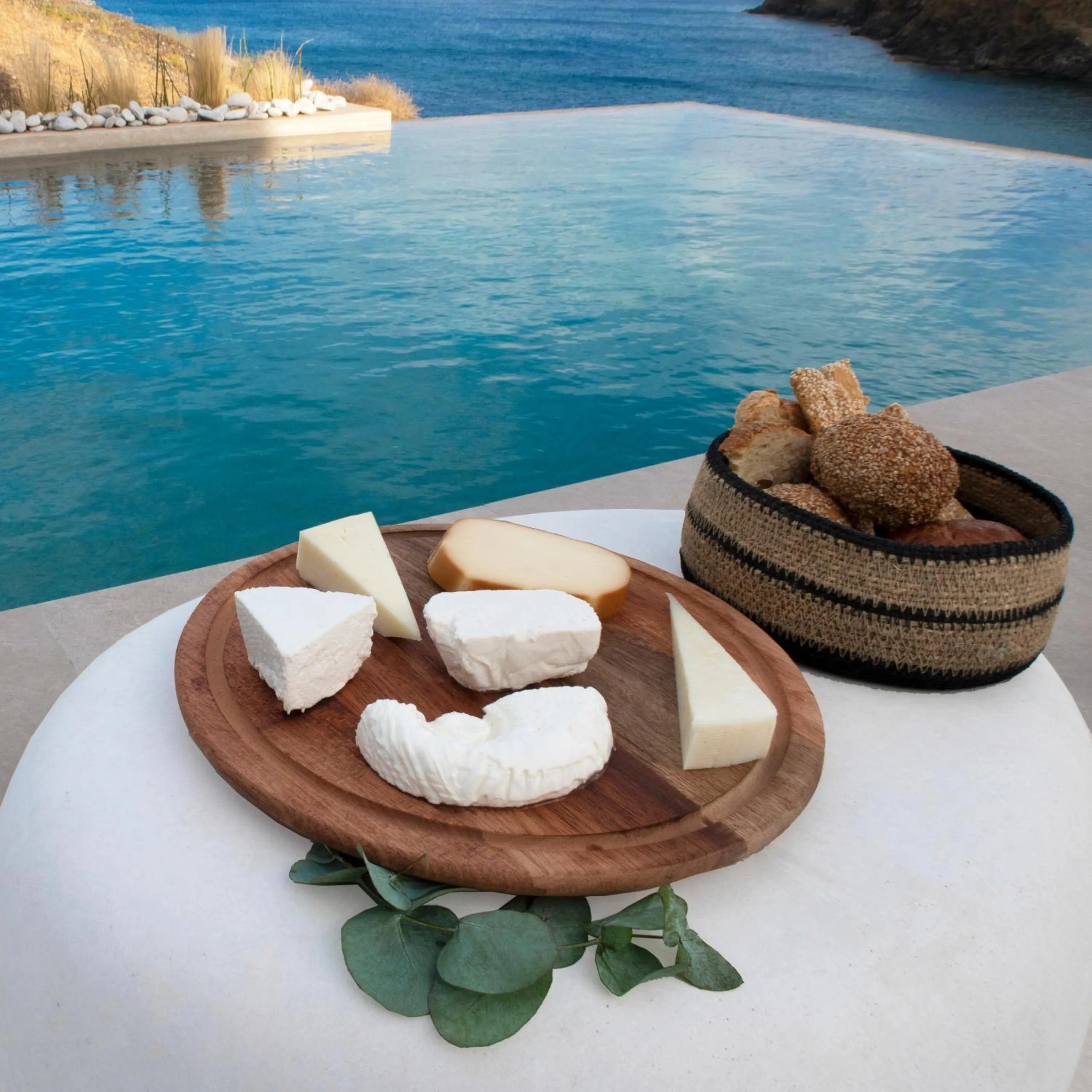 Restaurant/places to eat in Anassa Boutique Hotel