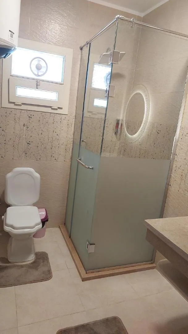 Shower in GEM view BOUTIQUE