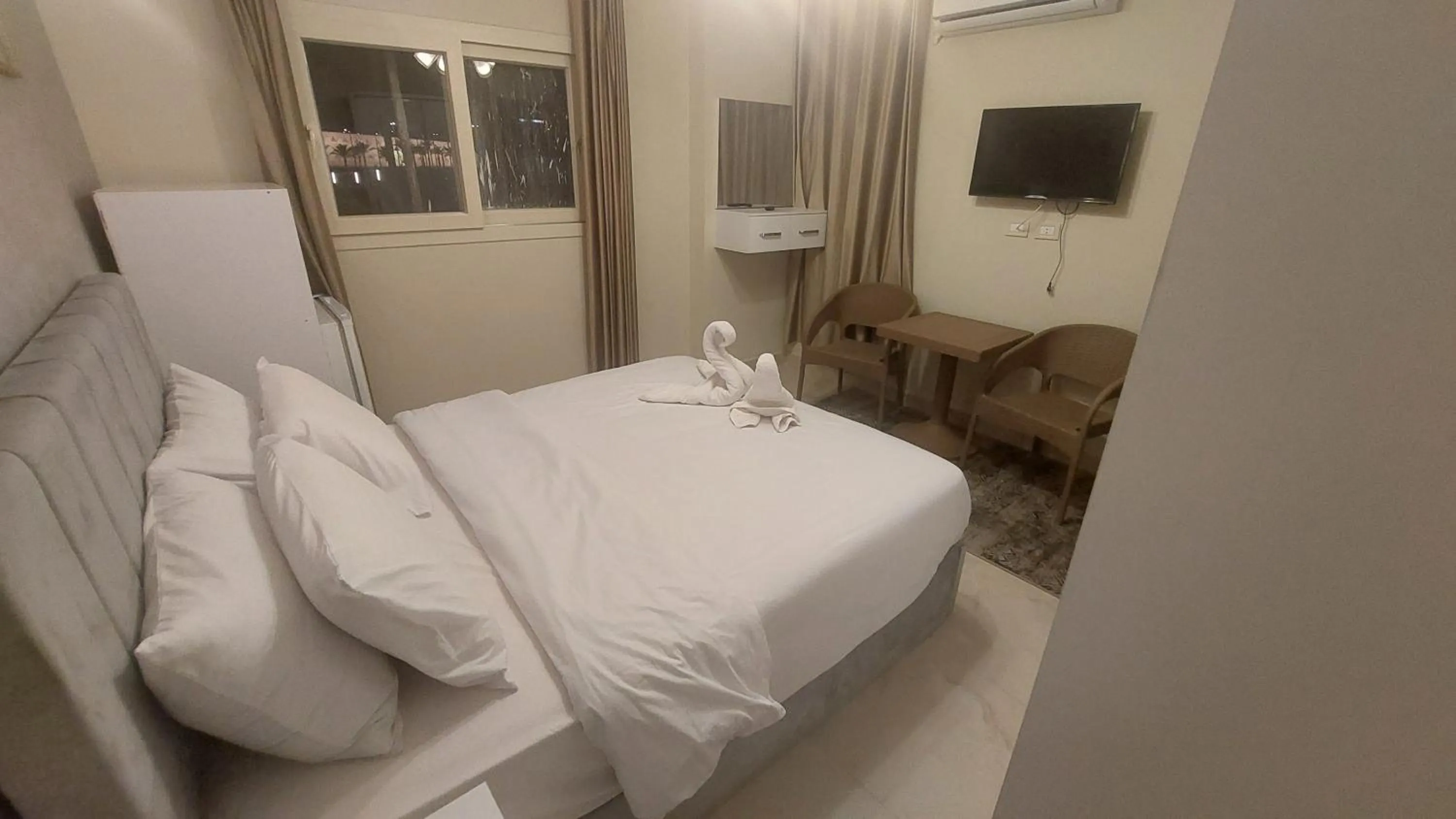 Bedroom, Bed in GEM view BOUTIQUE