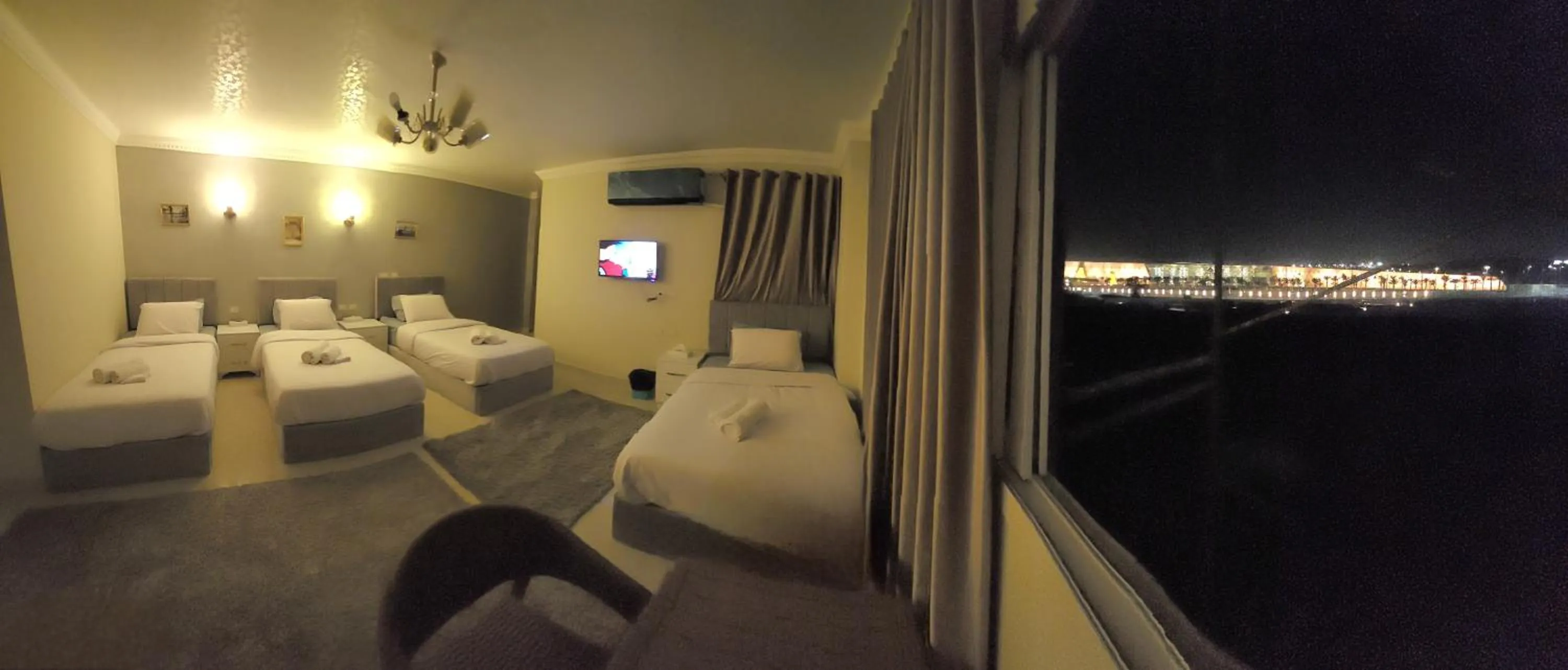 Photo of the whole room, Bed in GEM view BOUTIQUE