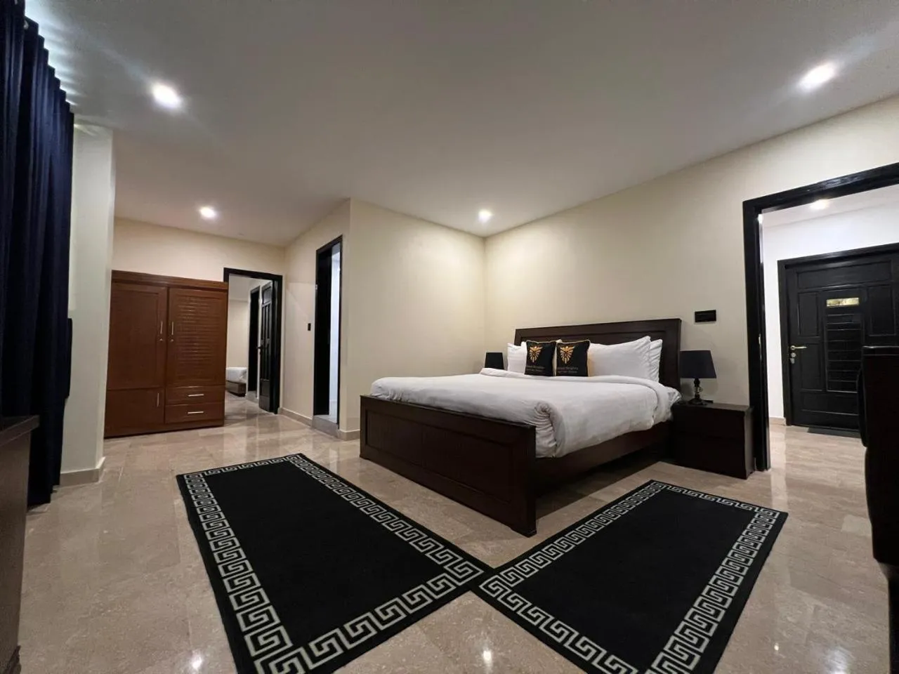 Photo of the whole room, Bed in BULAND HEIGHTS