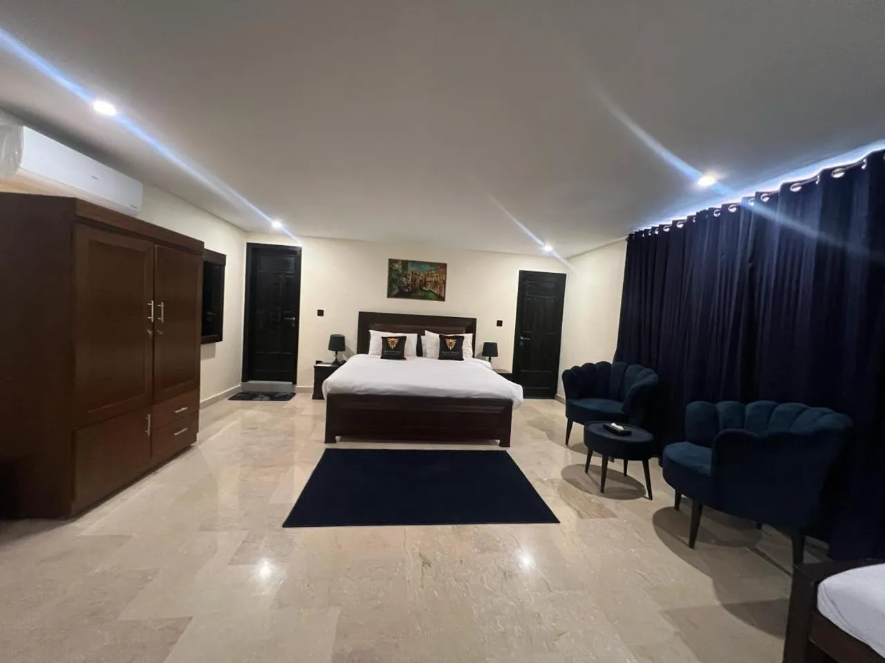 TV and multimedia, Bed in BULAND HEIGHTS