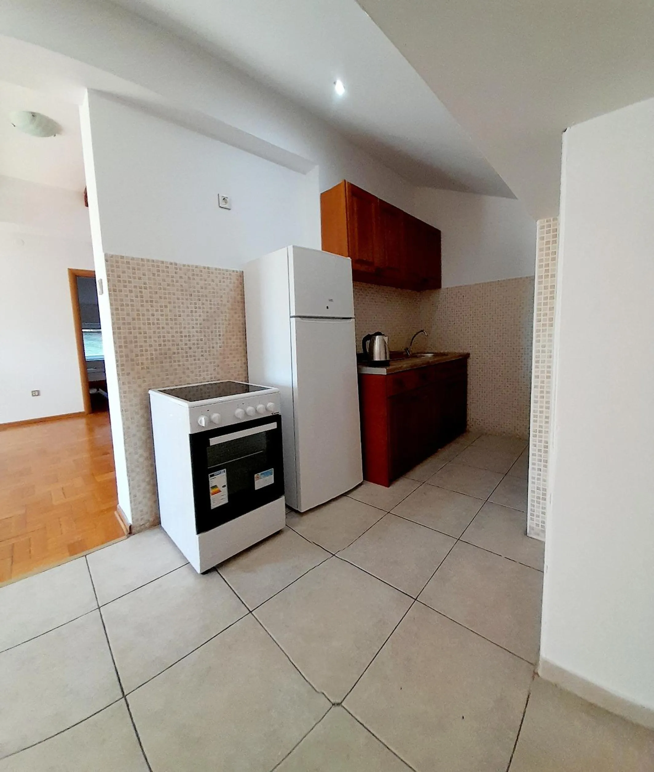kitchen in Apartman Bravo Budva