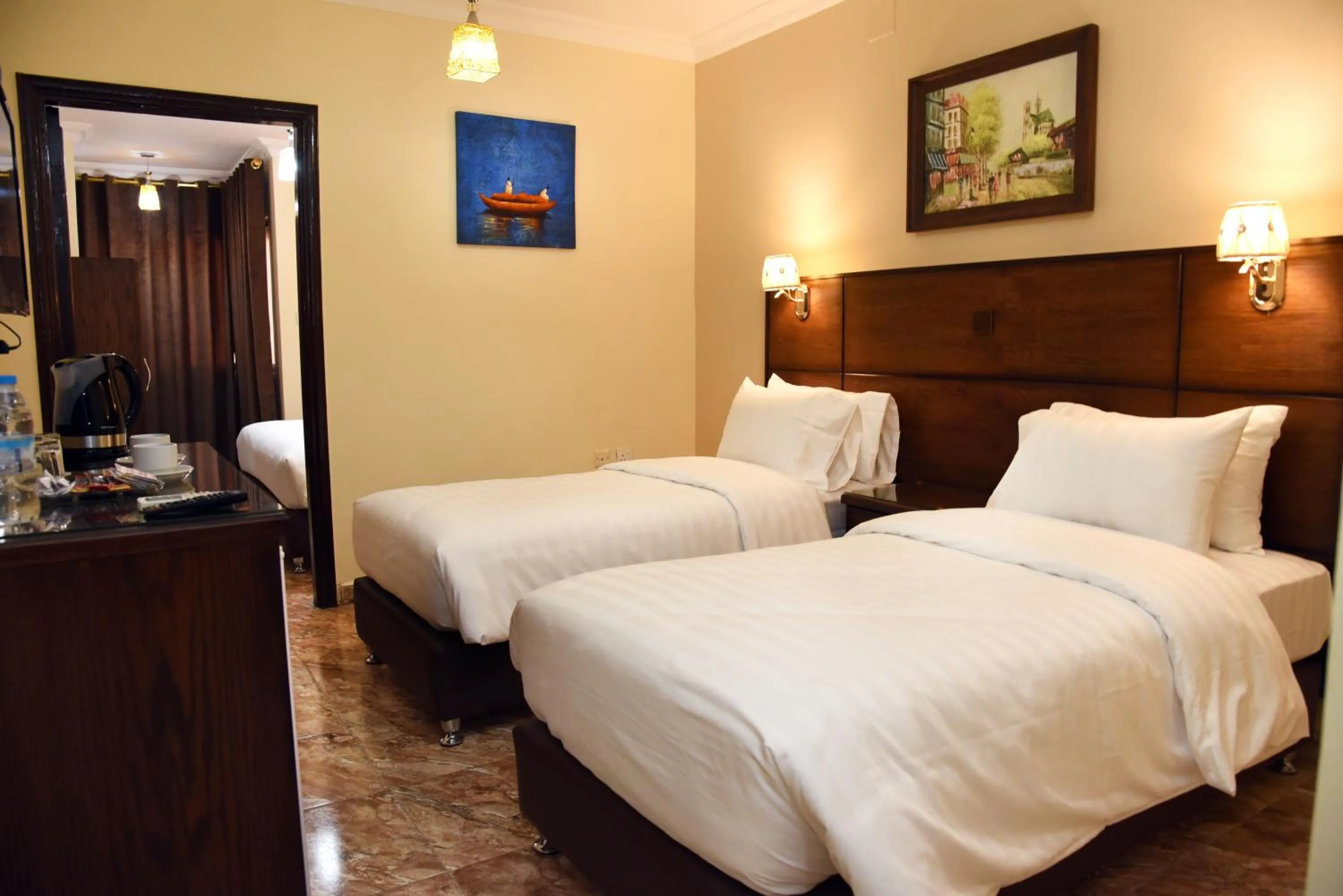 Deluxe Twin Room in Karam Inn