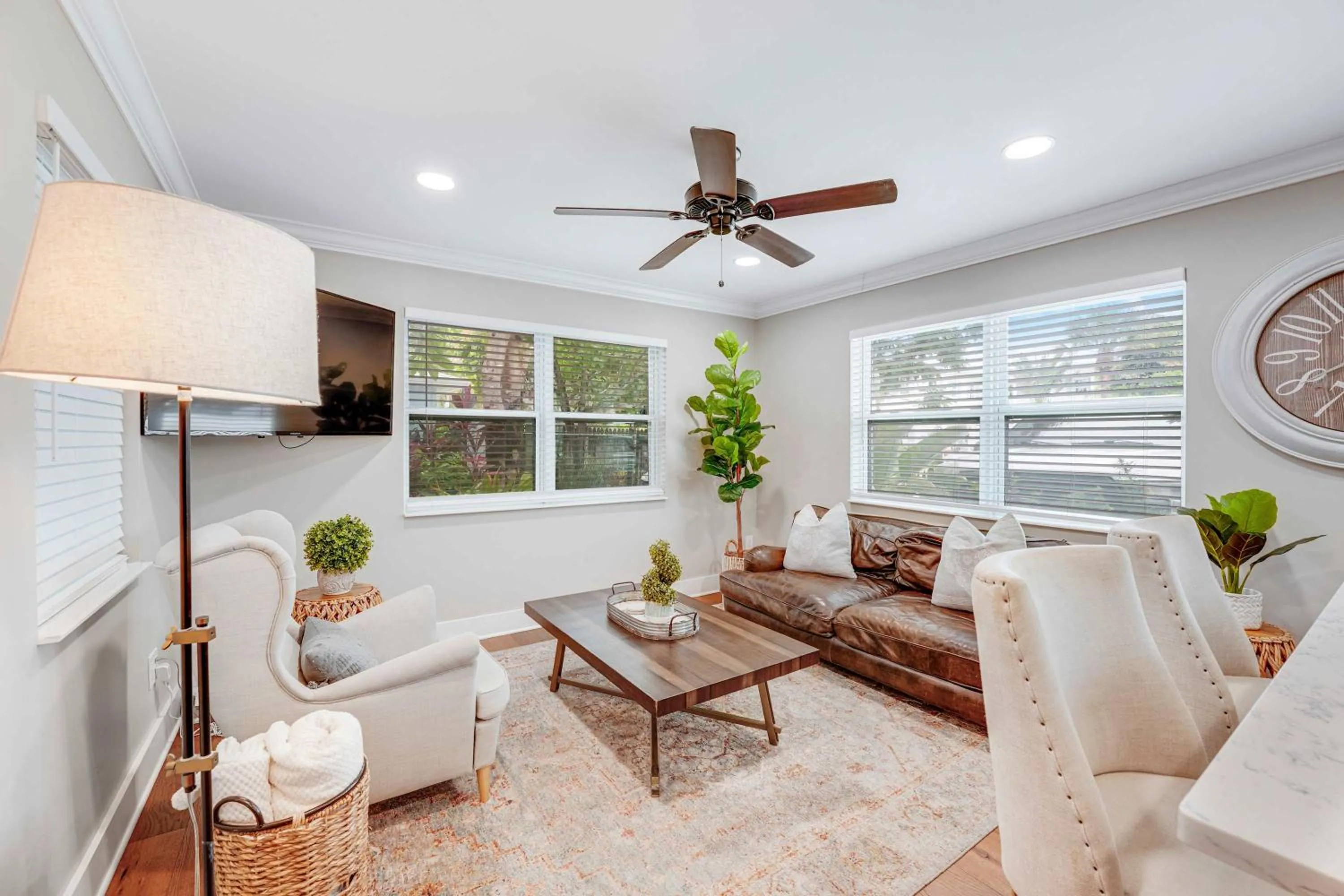 Remodeled Downtown Apartment #1