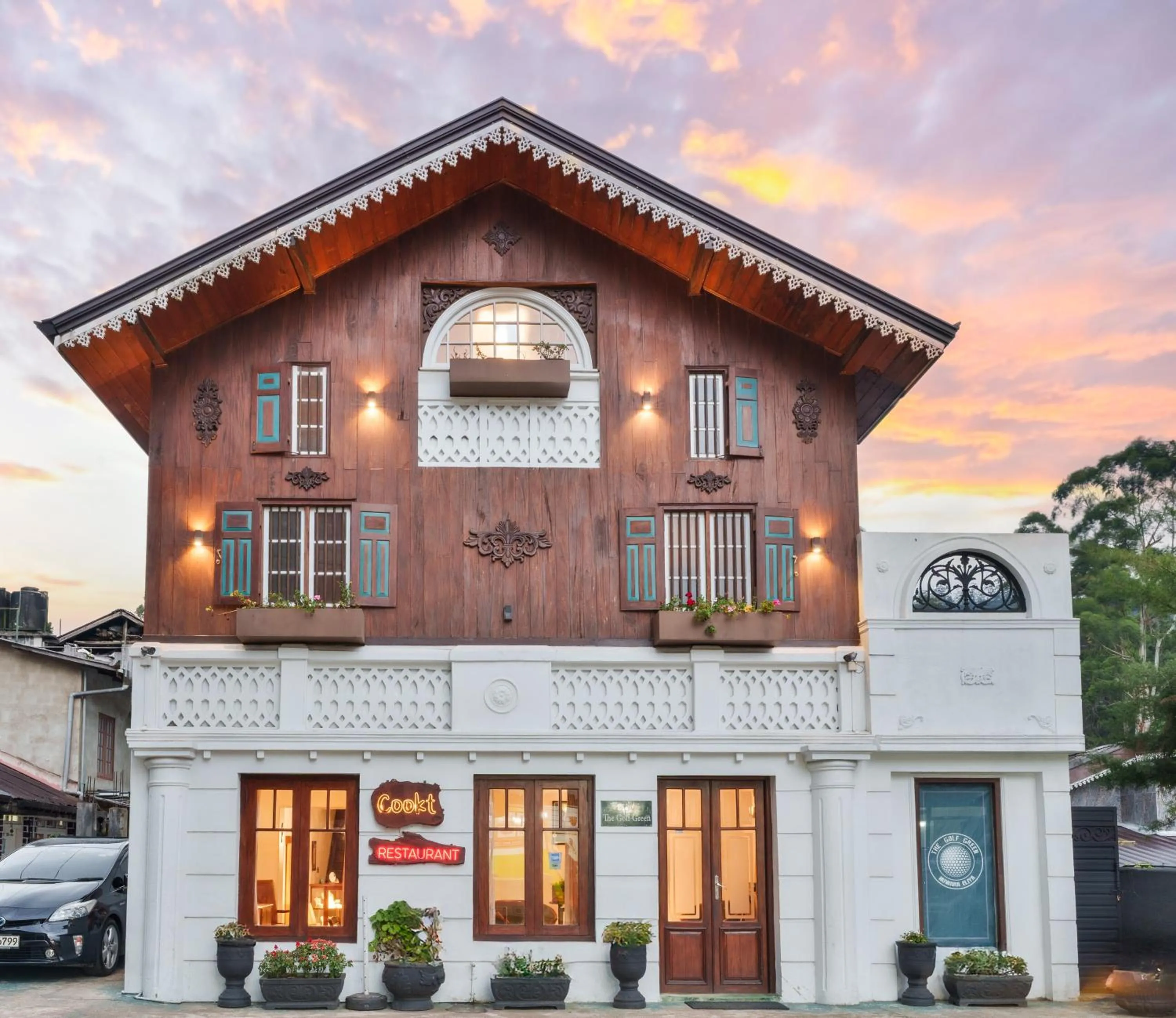 The Golf Green City Bungalow
