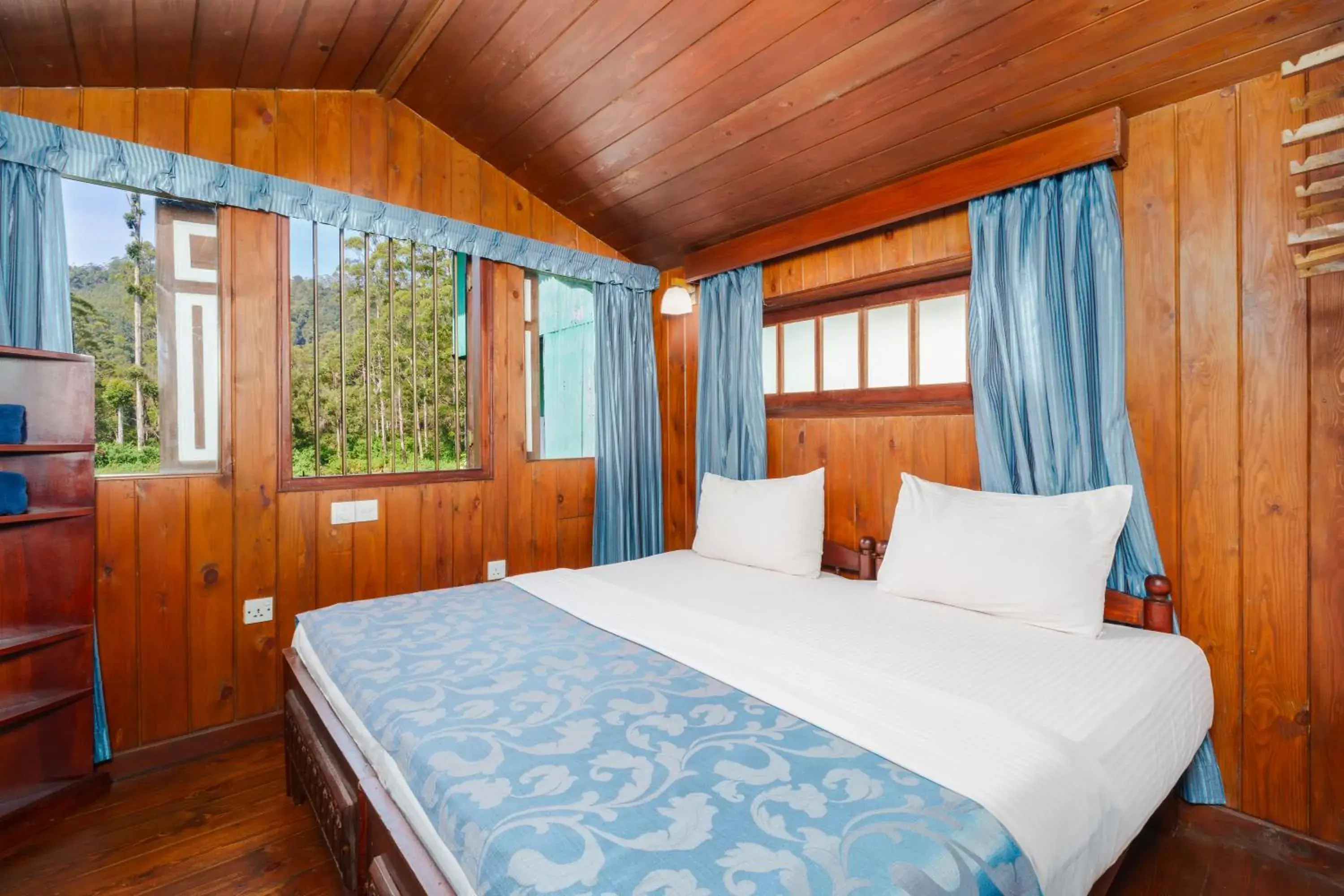 Double Room with Garden View in The Golf Green City Bungalow Double Room with Garden View in The Golf Green City Bungalow