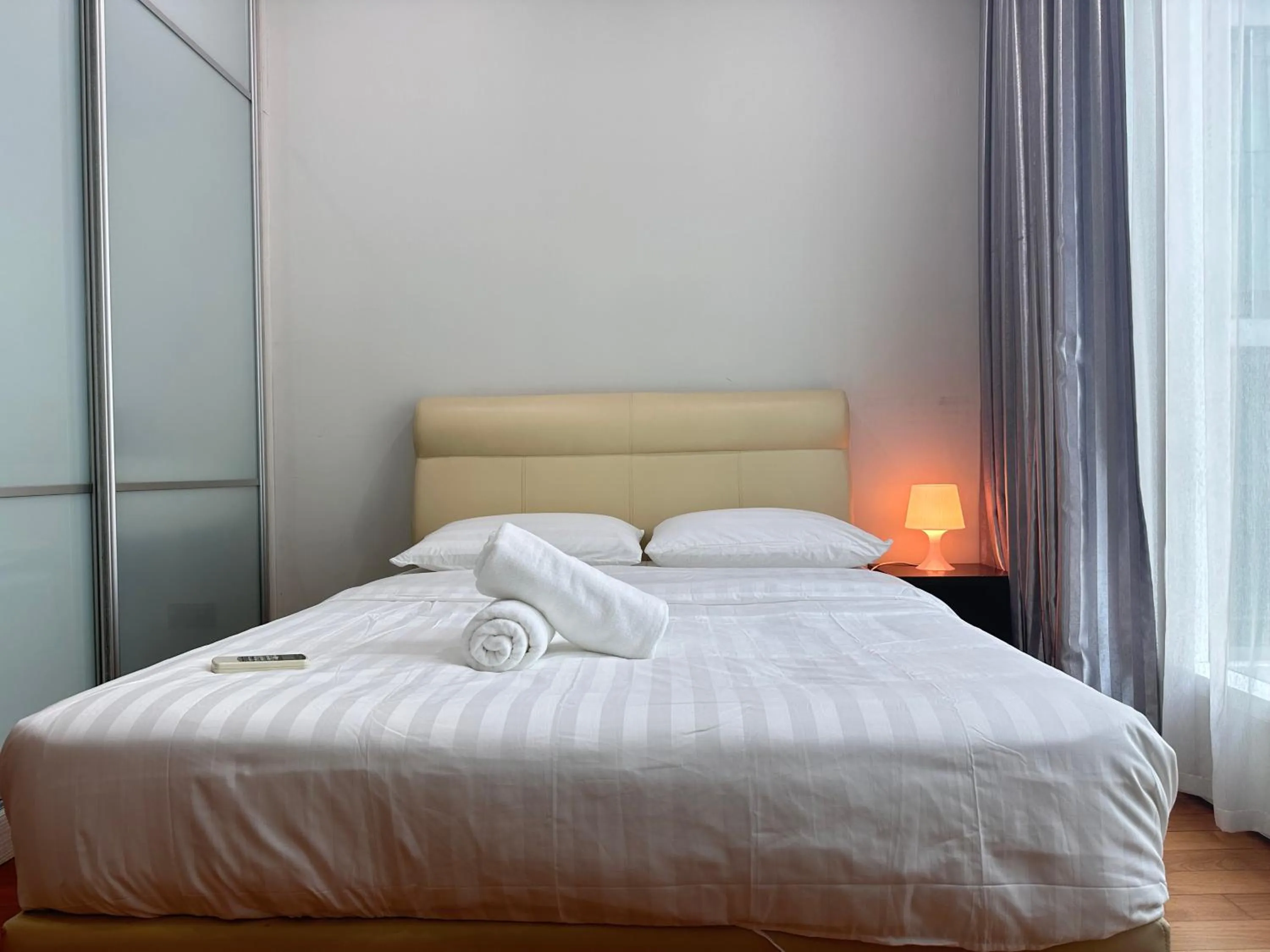 Bed in Soho Suites KLCC By Grand Suites KL