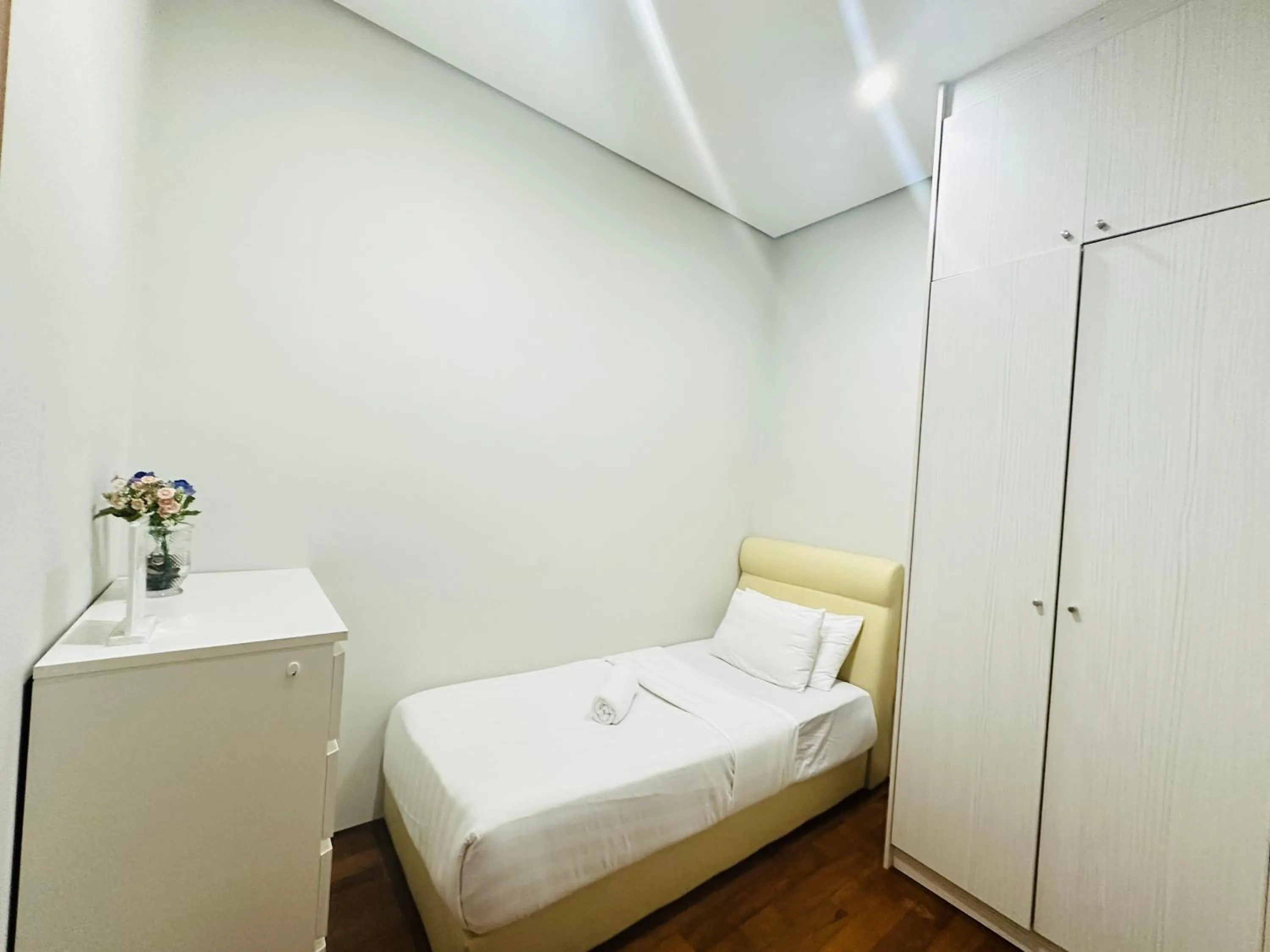 Bed in Soho Suites KLCC By Grand Suites KL