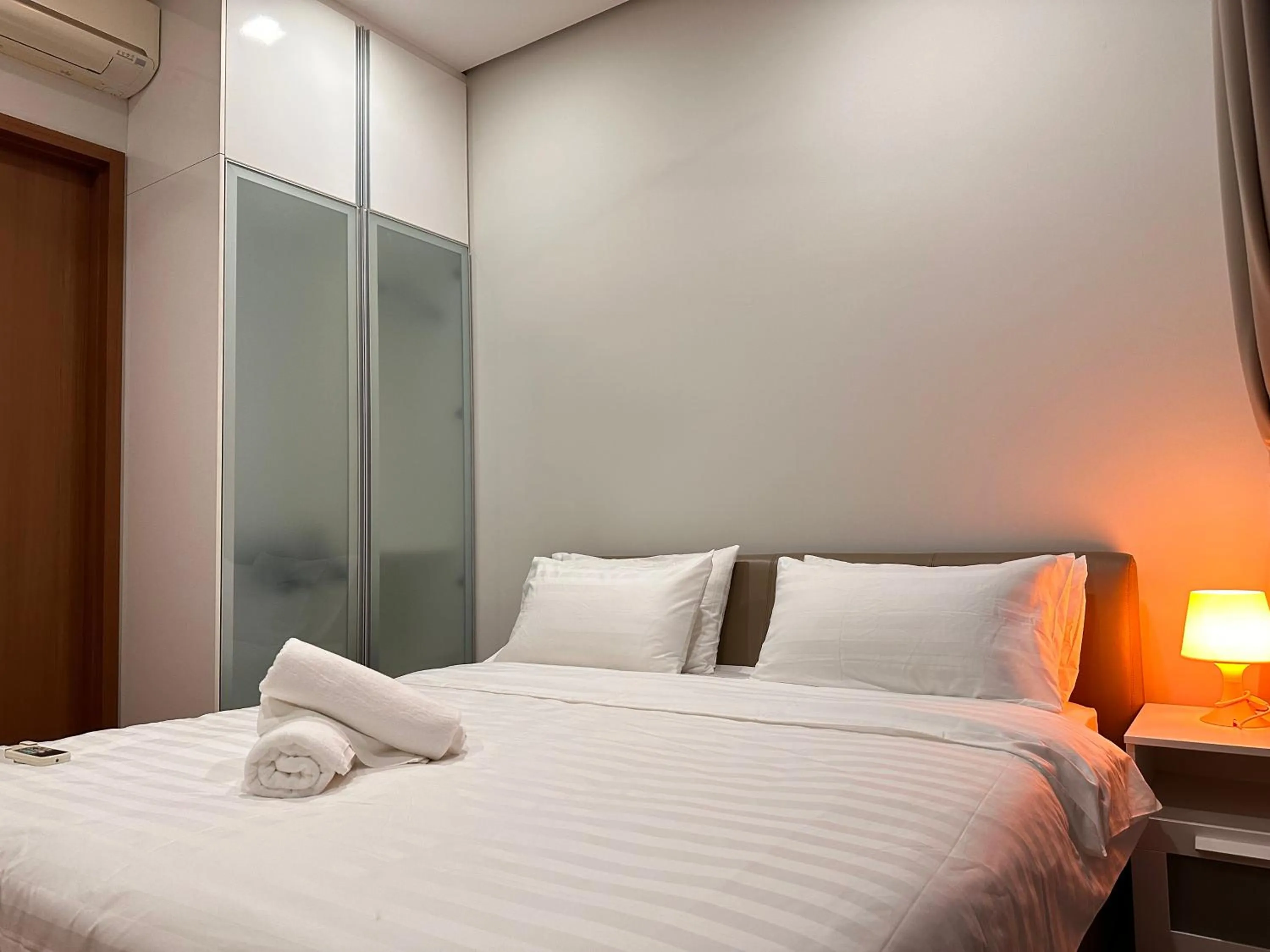 Bed in Soho Suites KLCC By Grand Suites KL