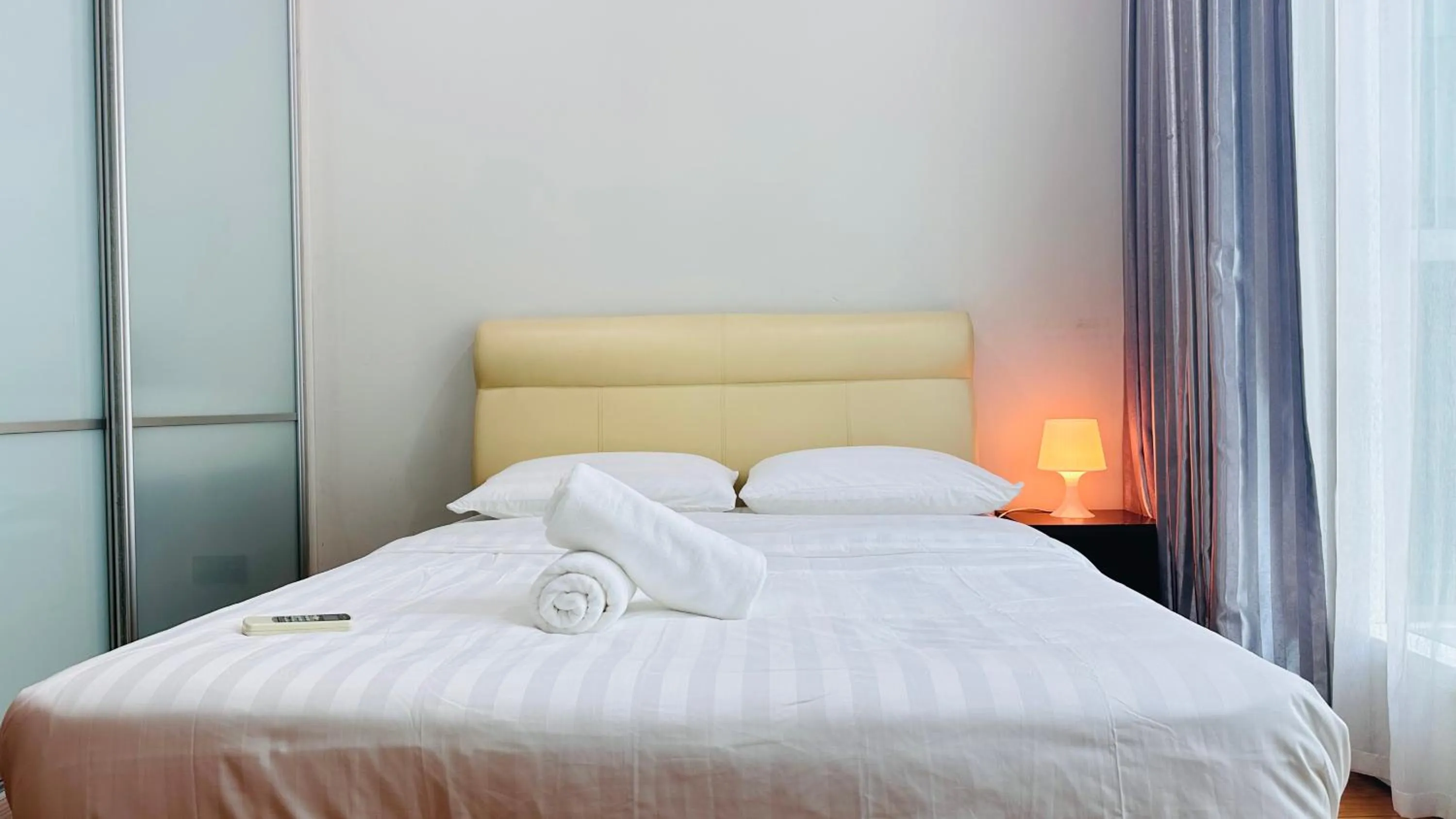 Bed in Soho Suites KLCC By Grand Suites KL