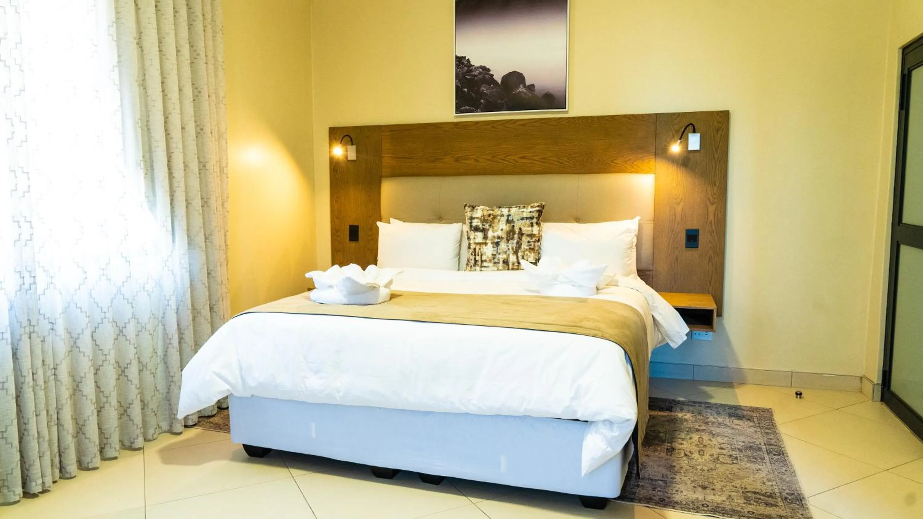 Bedroom, Bed in Windhoek Gardens Boutique Hotel