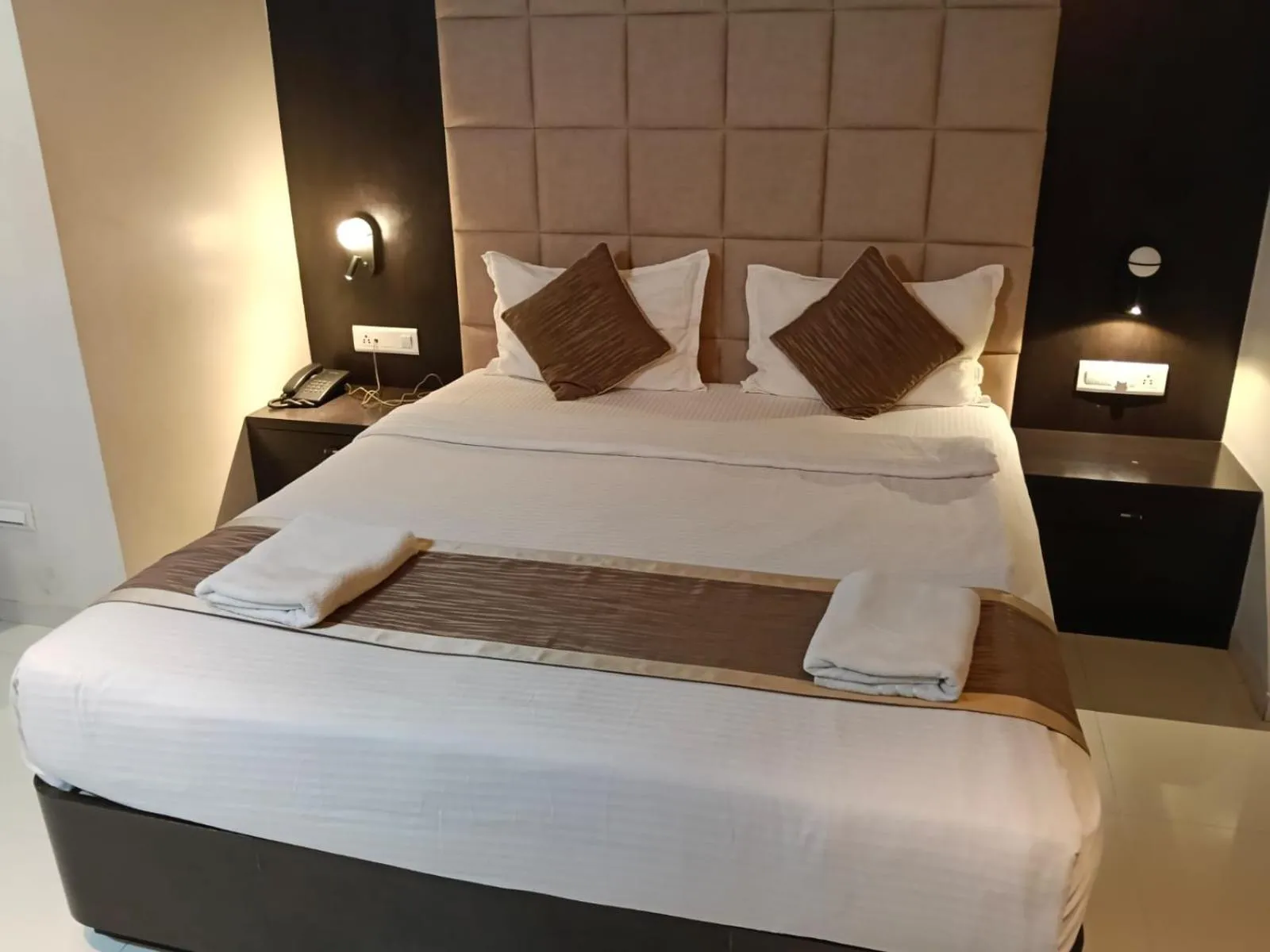 Bed in Hotel Magnum Inn