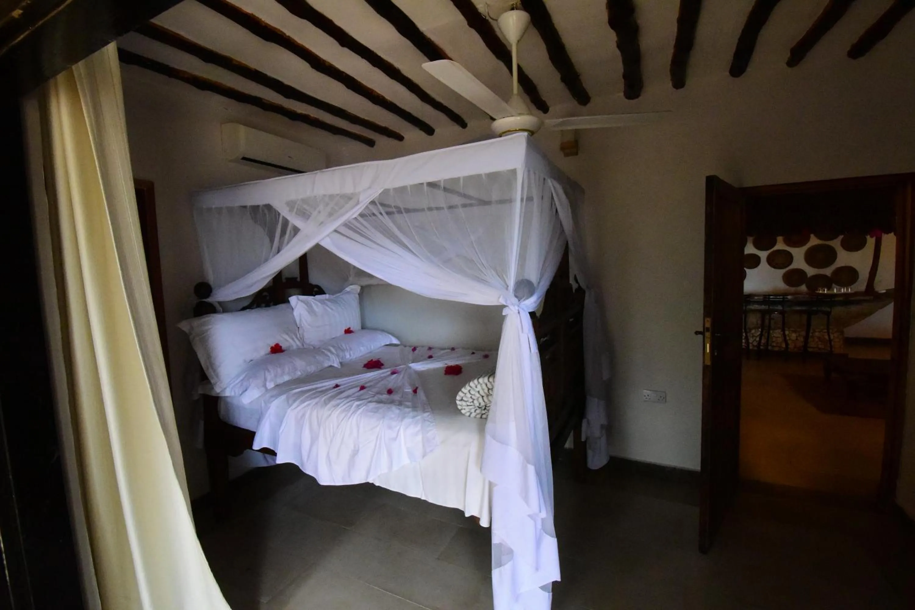 Bed in Tamani Villas