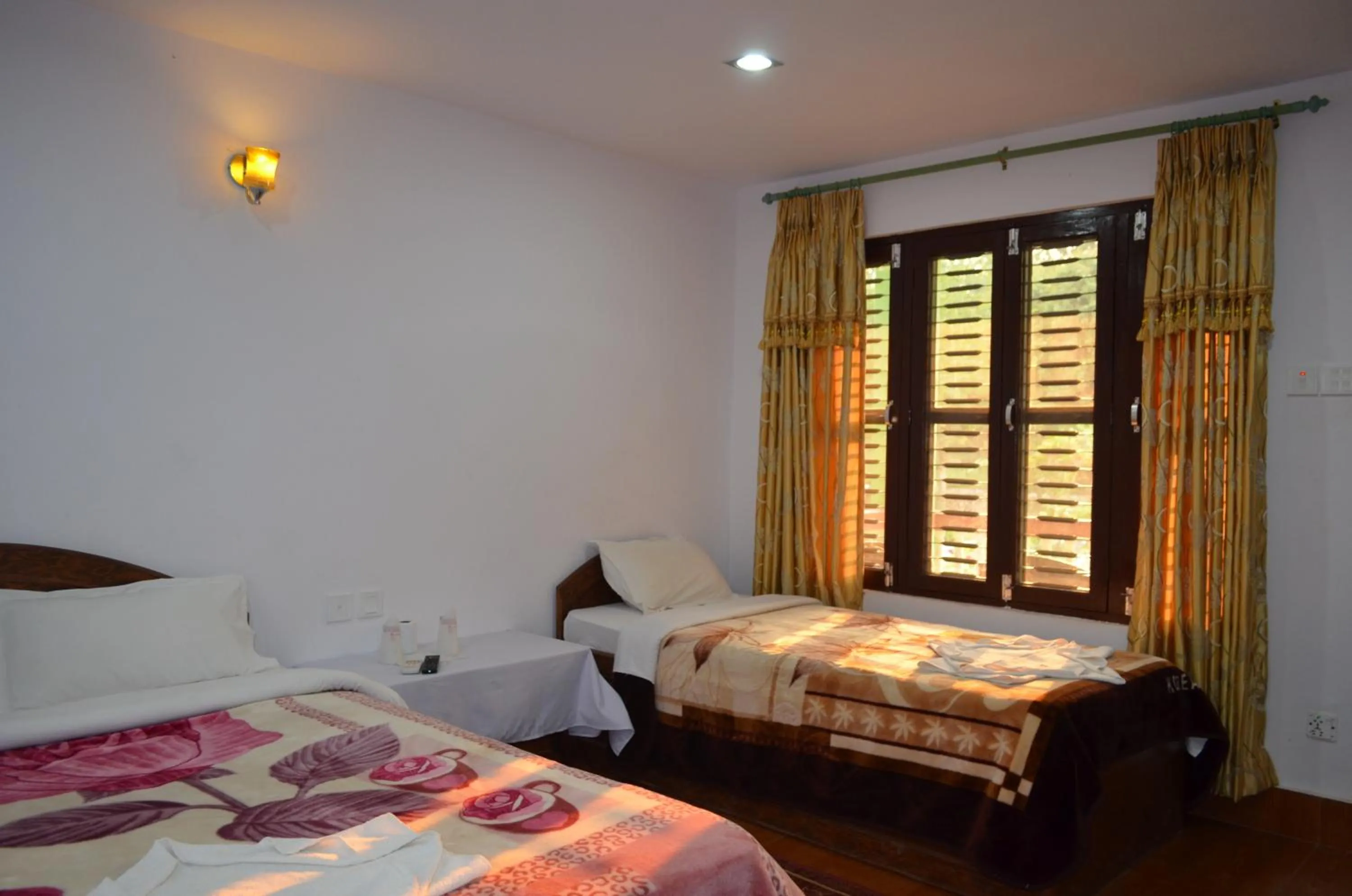 group of guests, Bed in Hotel Hermitage