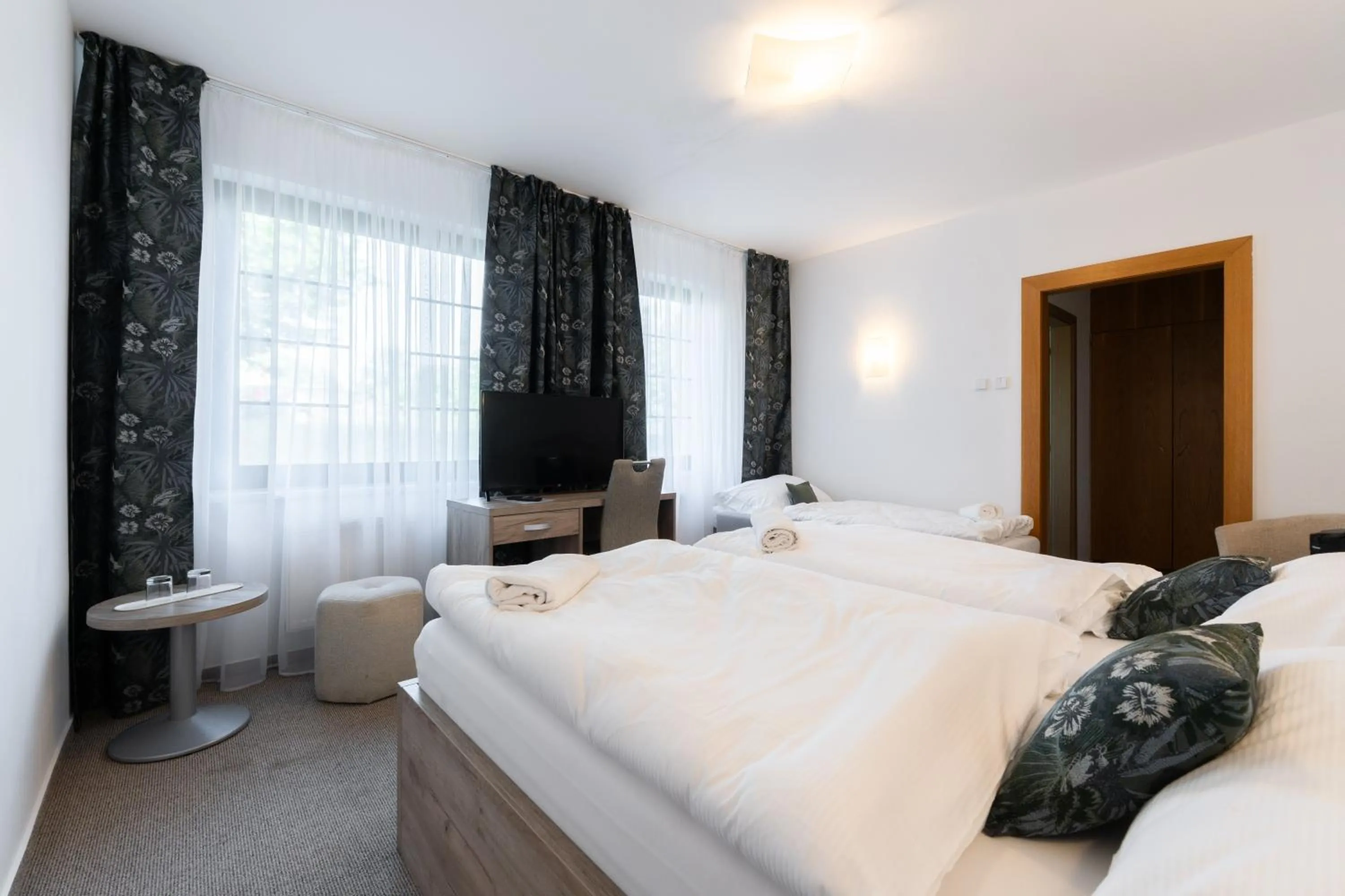 Bed in Hotel Širák