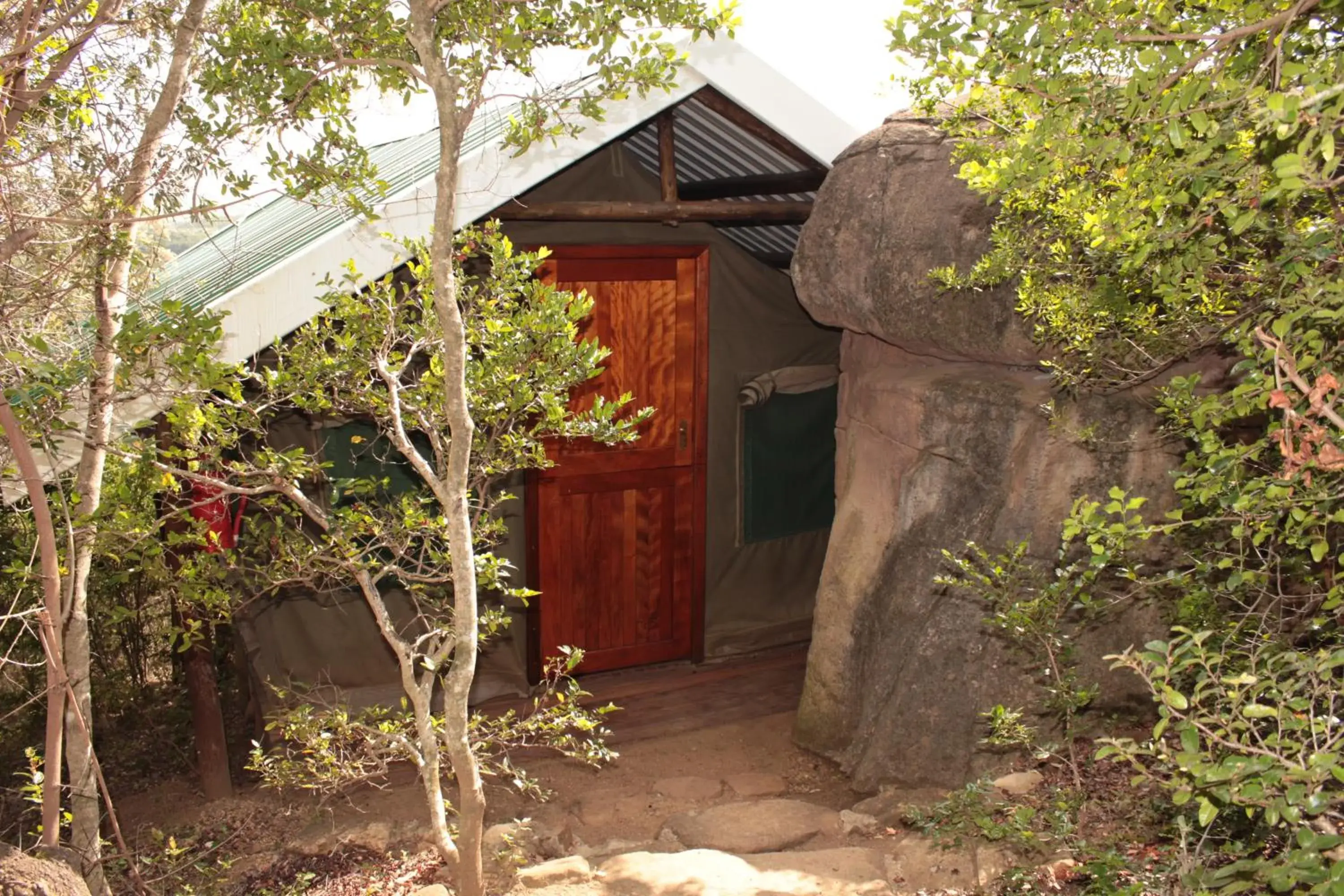 Deluxe Bush Camp - single occupancy in Inkwenkwezi Private Game Reserve Deluxe Bush Camp - single occupancy in Inkwenkwezi Private Game Reserve