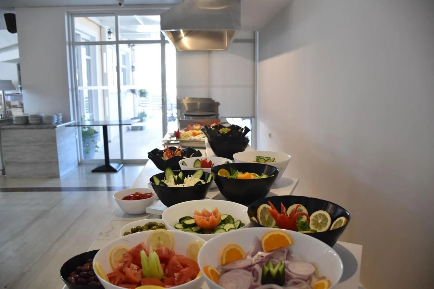 Restaurant/places to eat in California Beach Hotel - Adults Only