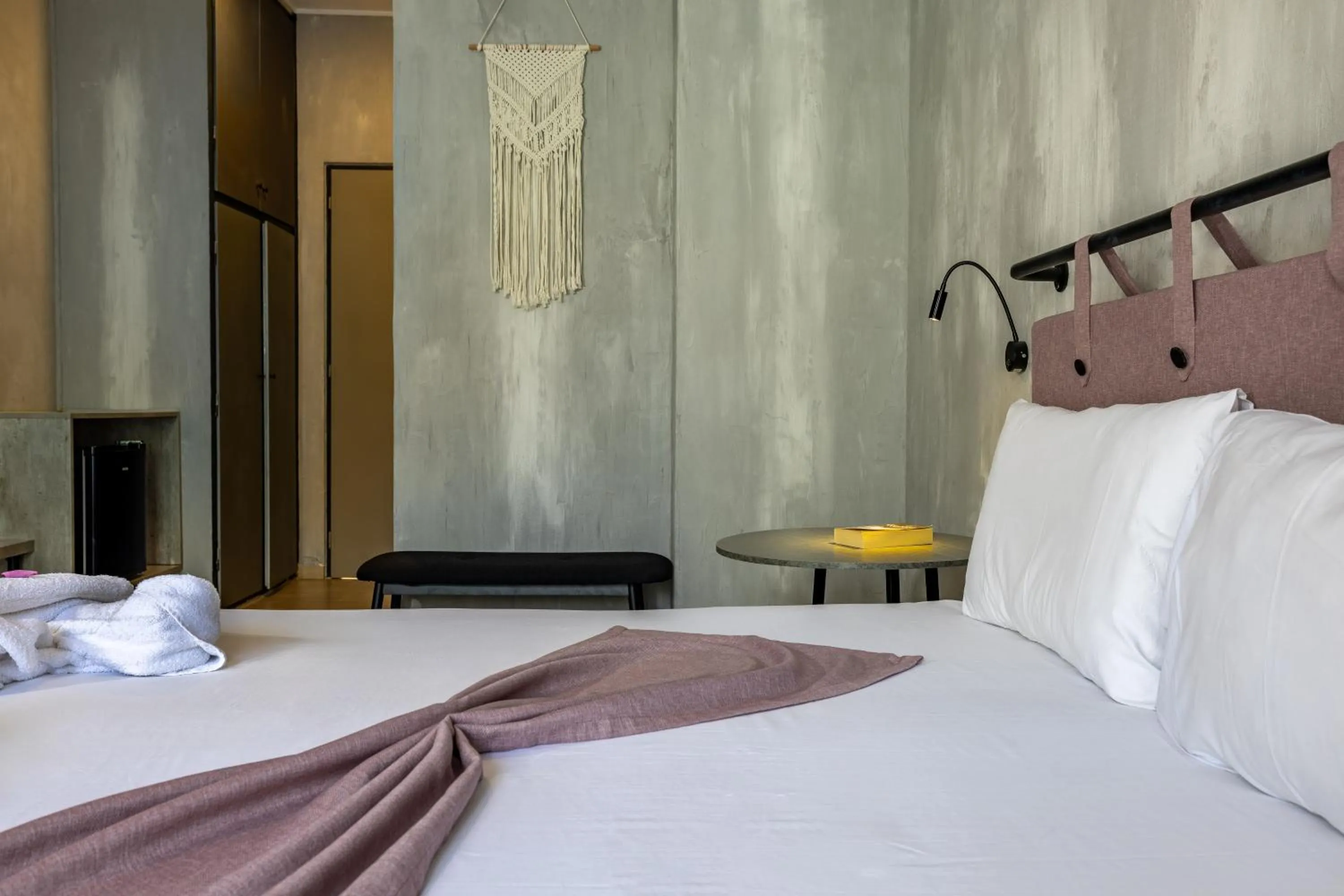 Bedroom in California Beach Hotel - Adults Only