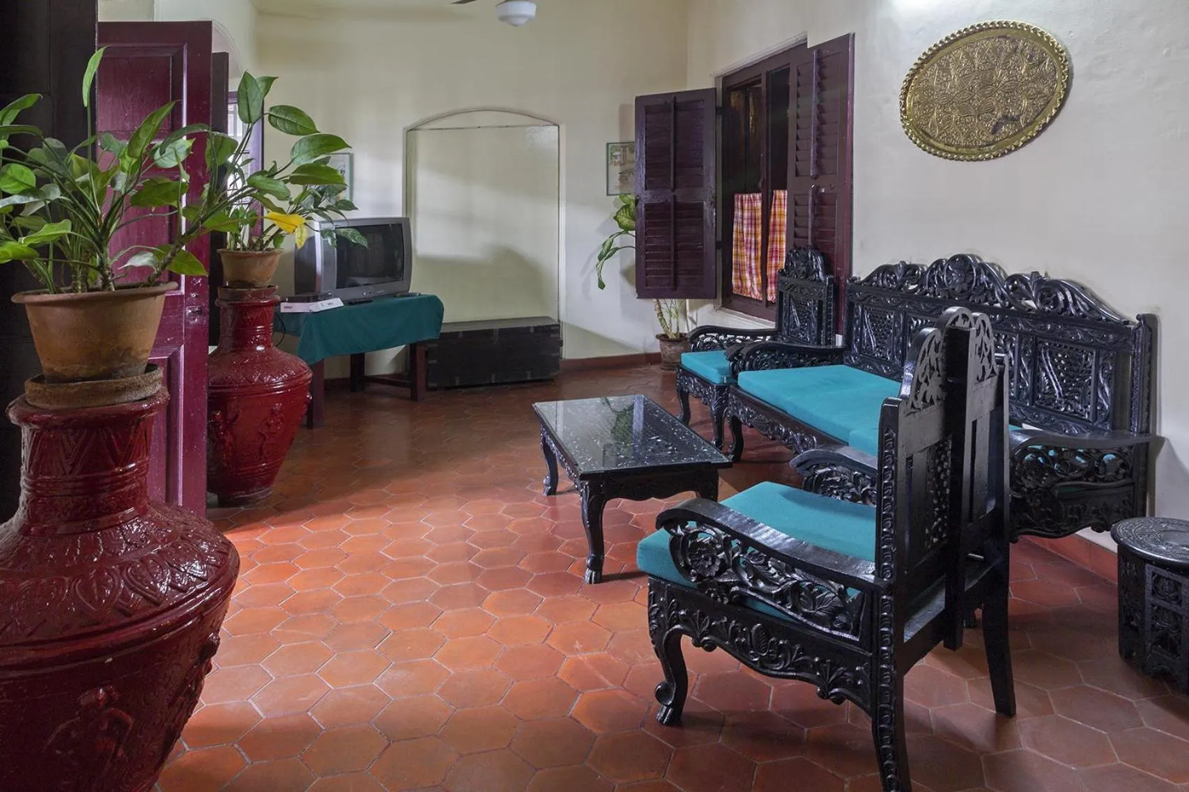 Day in The Green Hotel