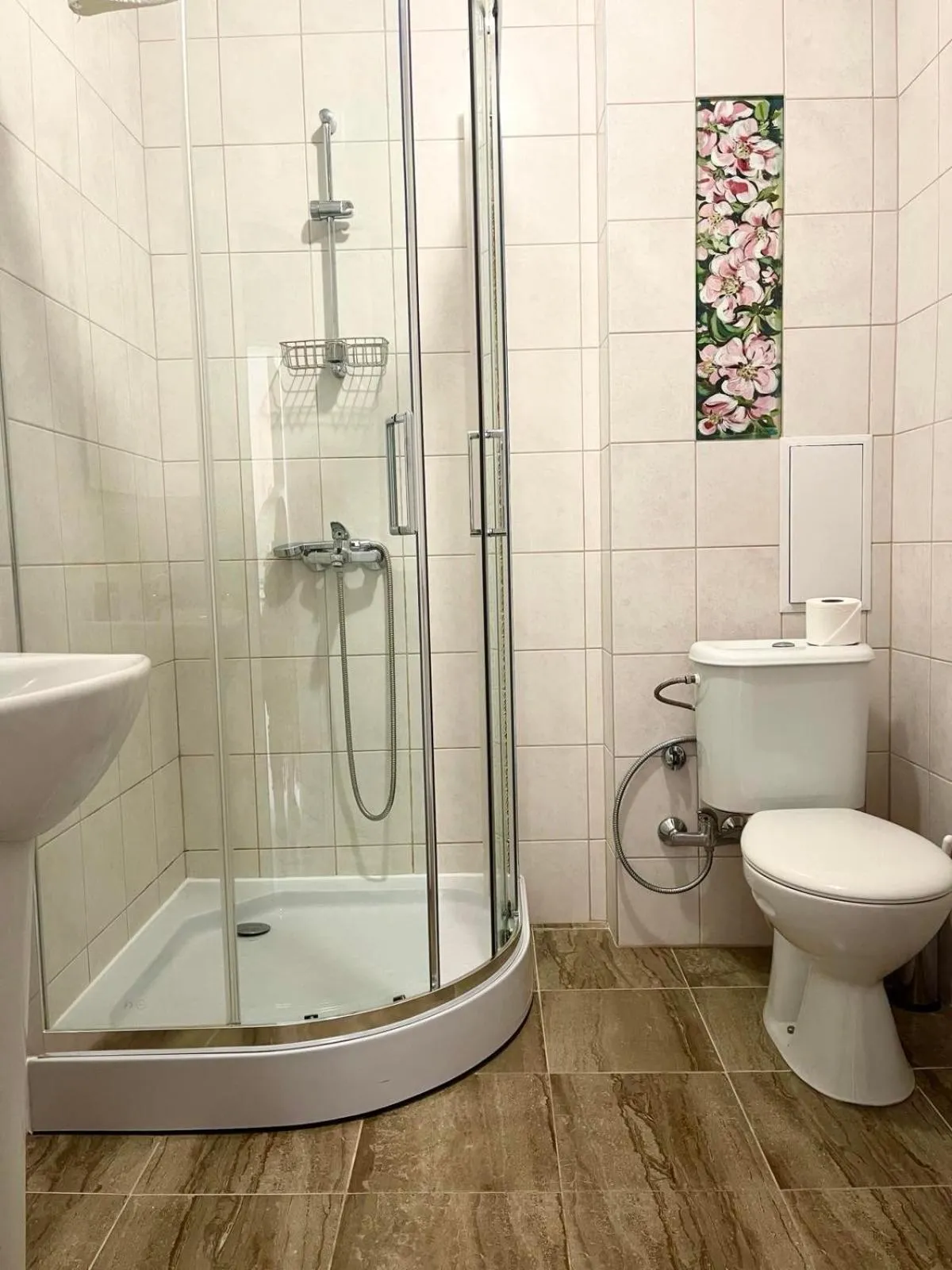 Shower in ApartComplex Splendid