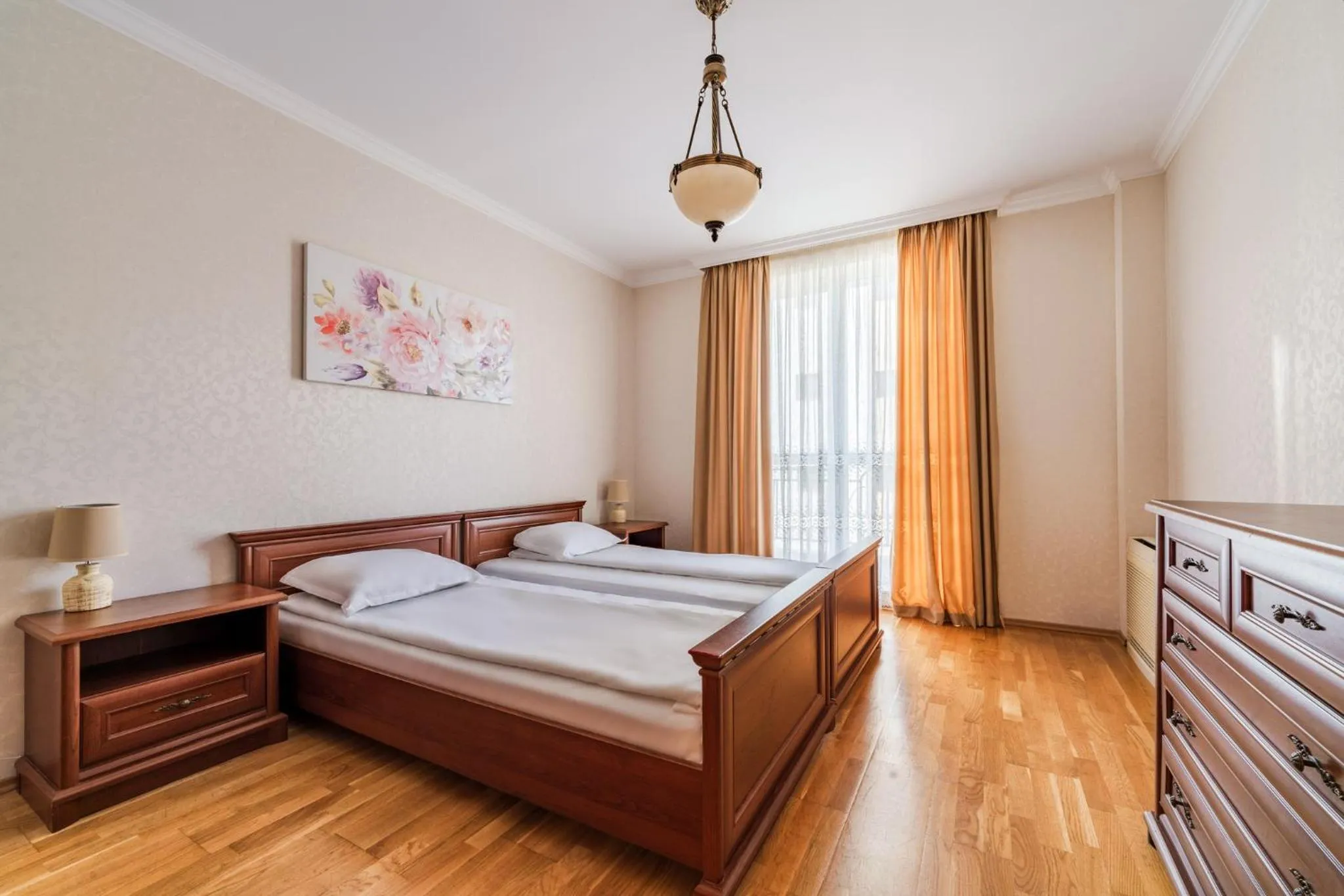 Bed in ApartComplex Splendid