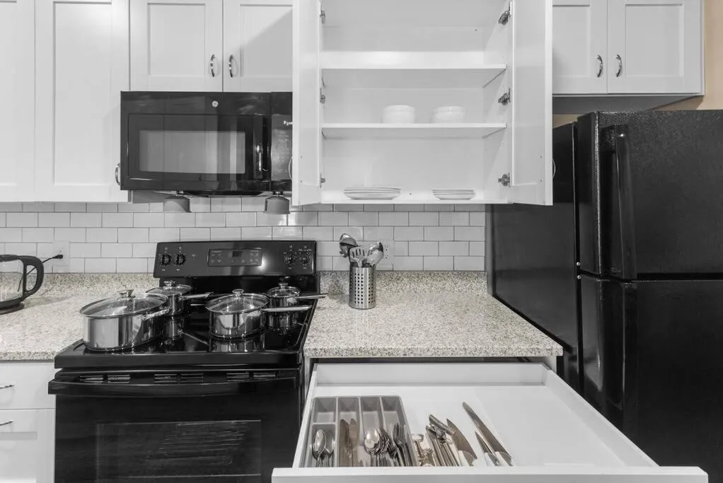 Luxury Living: 1BR Condo w/ Resort-Style Amenities