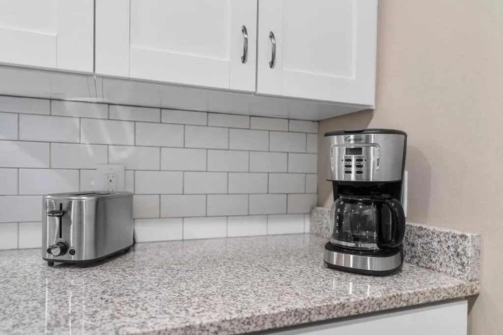 Luxury Living: 1BR Condo w/ Resort-Style Amenities