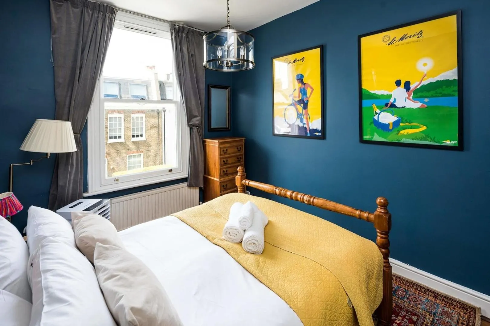 Elegant and Peaceful 2BD apt - Barons Court/London