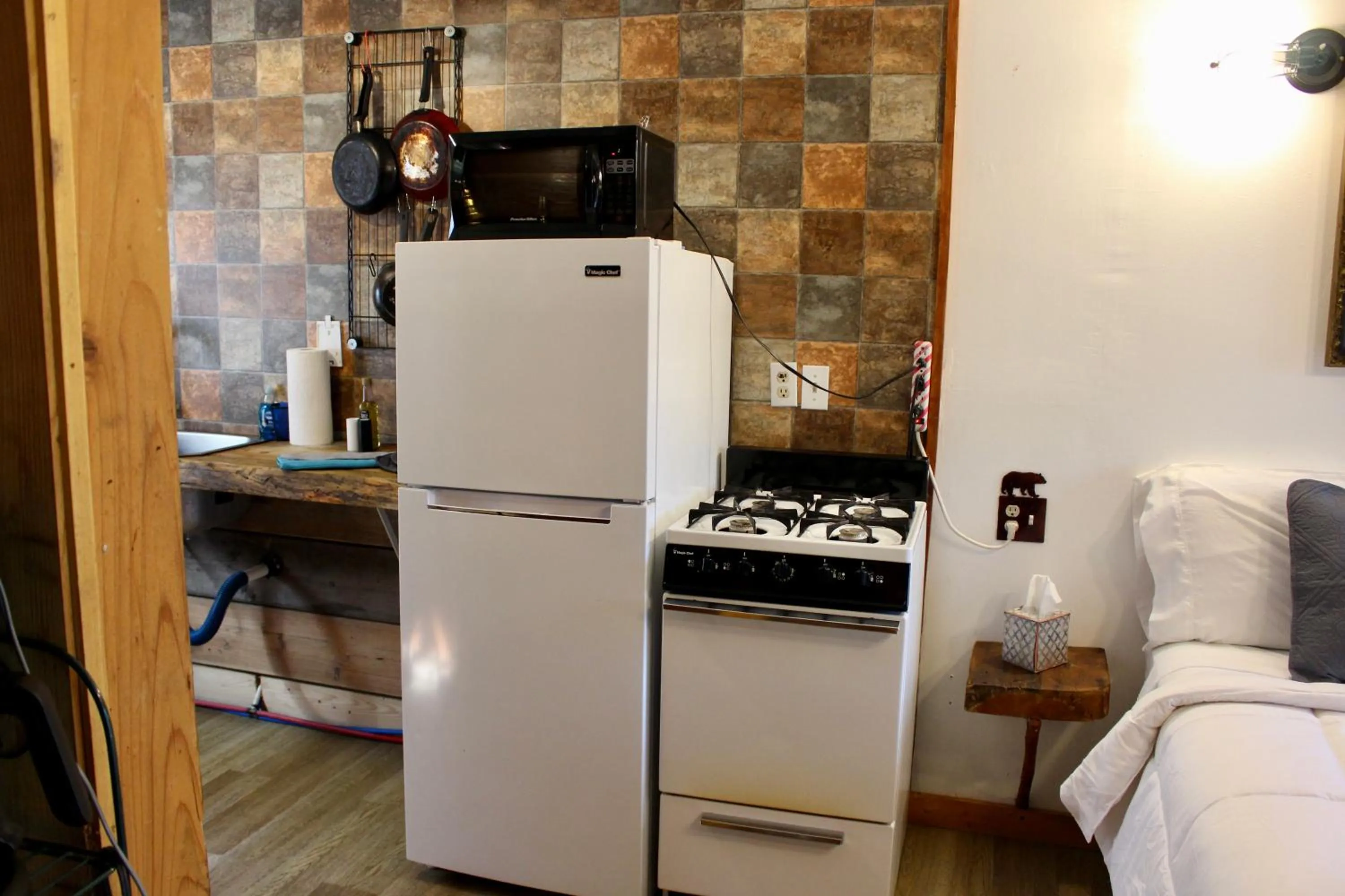 Kitchen or kitchenette in Boulder Bay Cottages