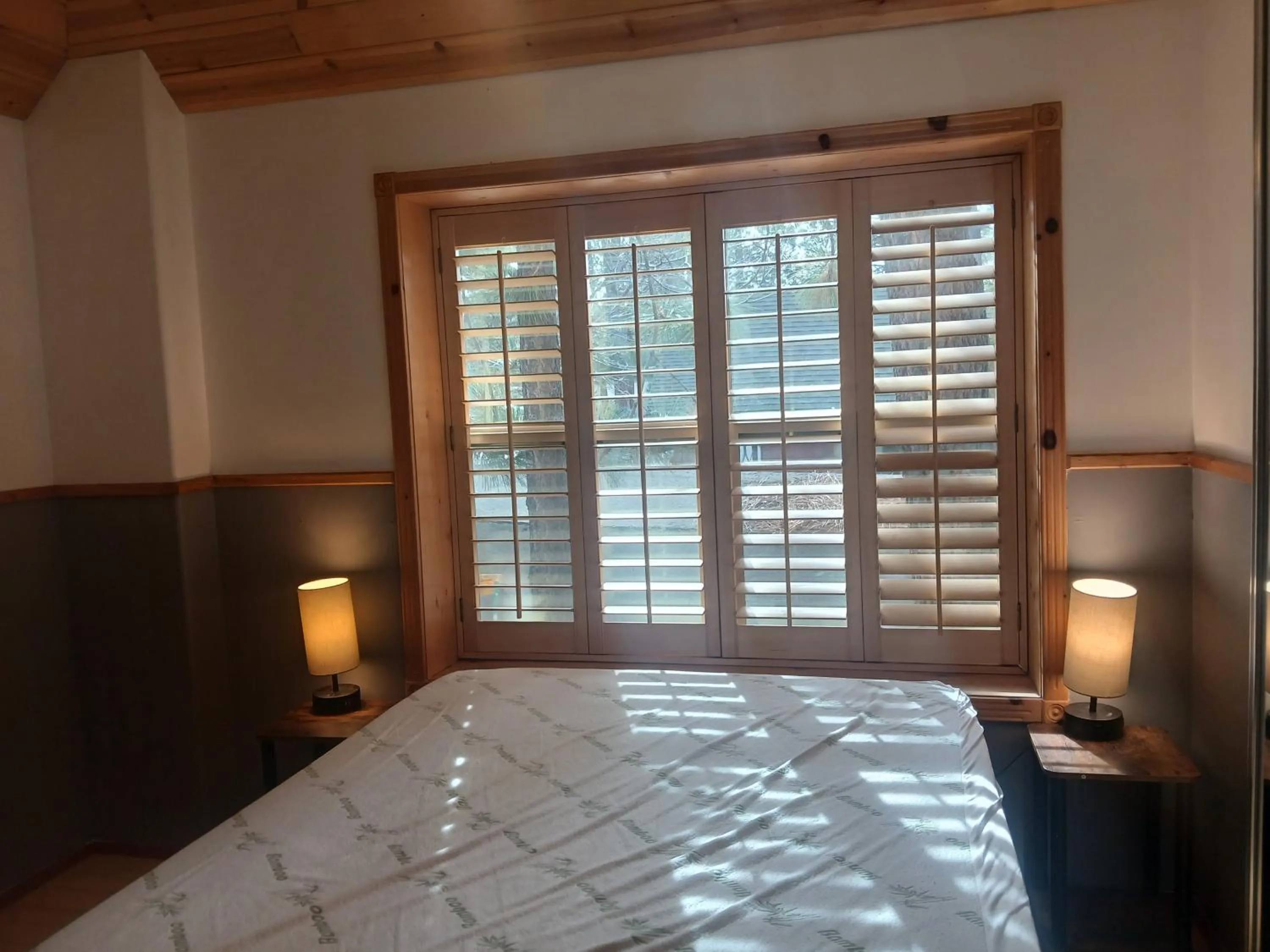 Bed in Boulder Bay Cottages